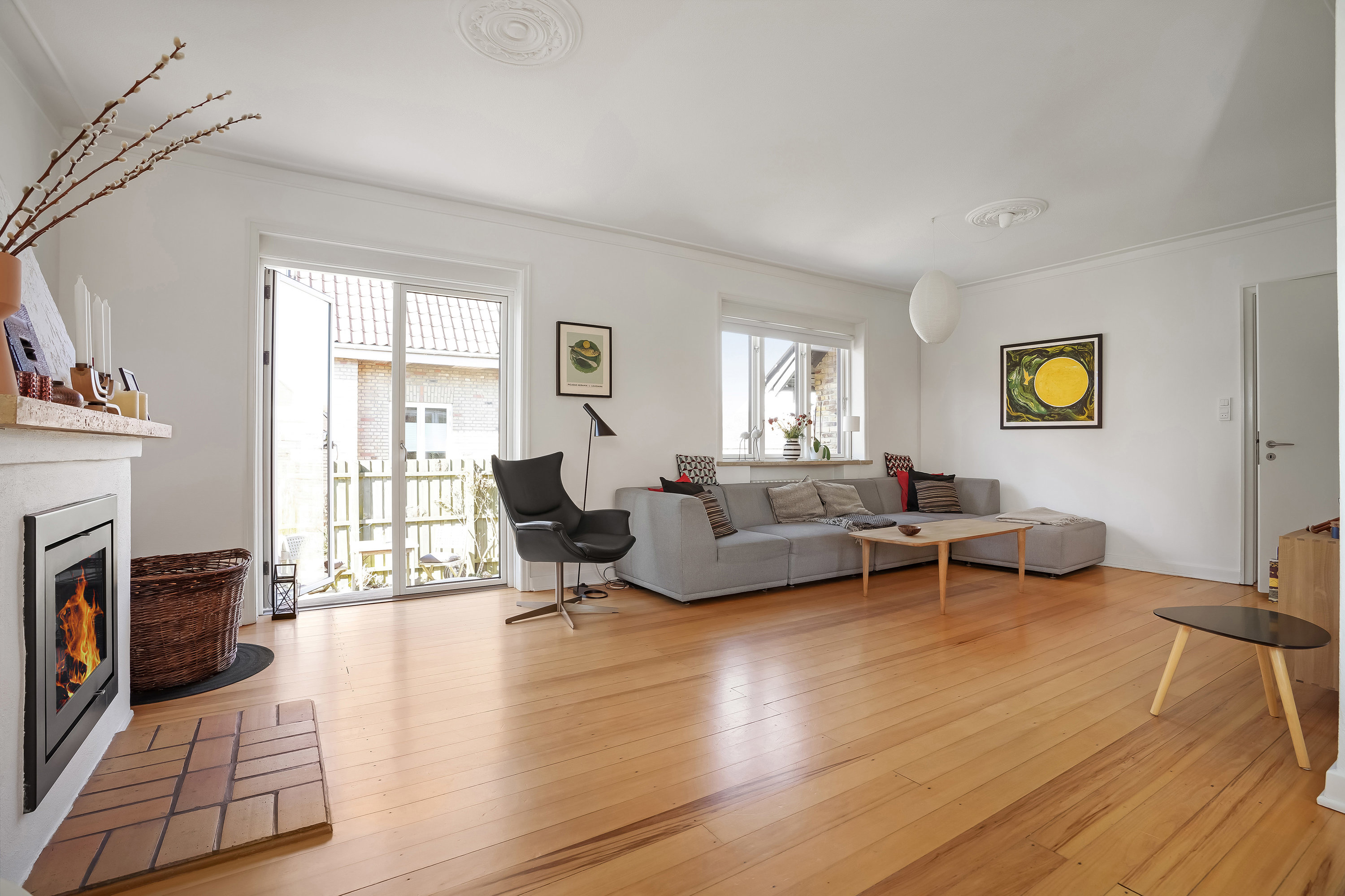 Fremhævet stue billede i fuldskærmstilstand. Billede af Cederfeldsvej 11, 5230 Odense M