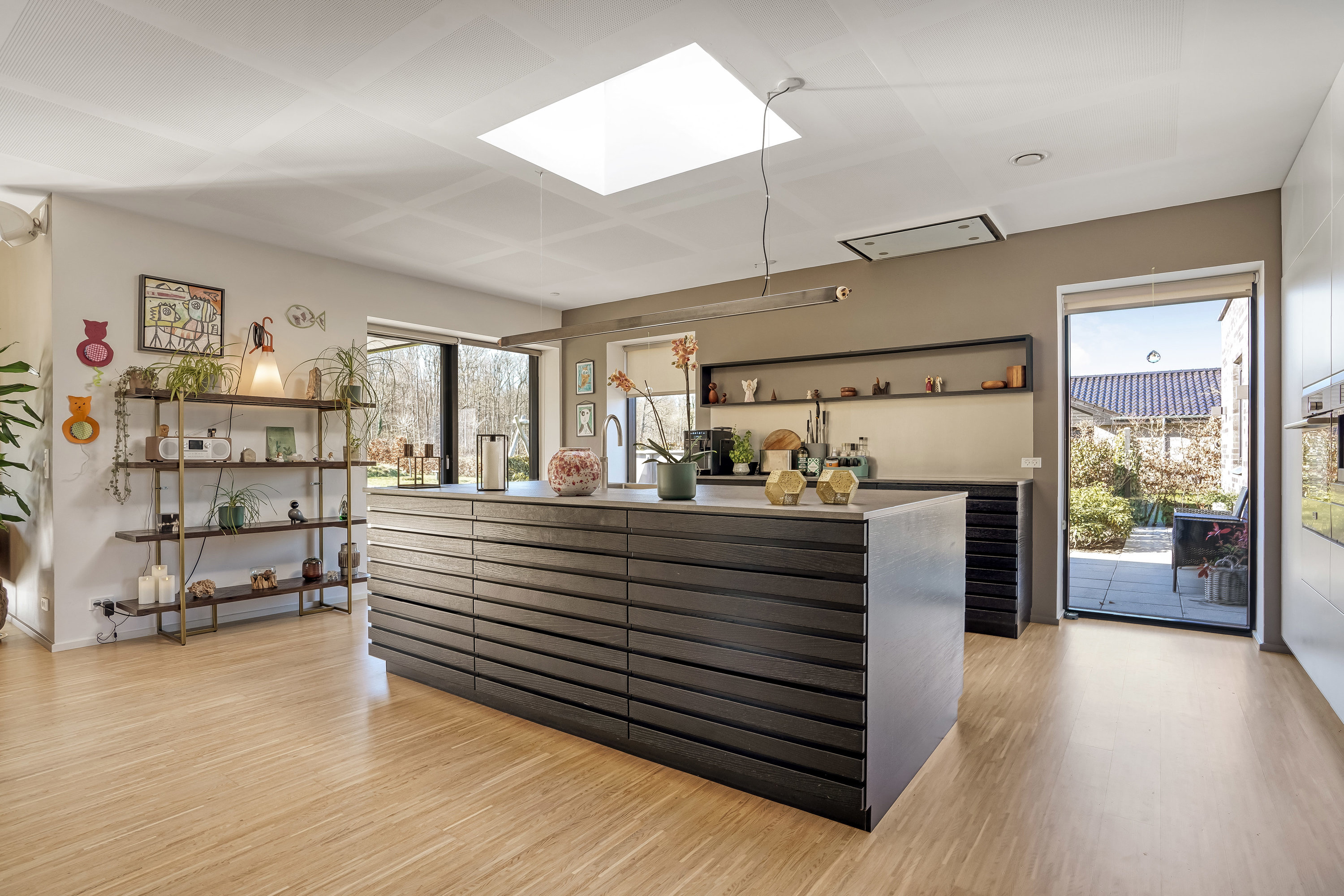 Fremhævet køkken billede i fuldskærmstilstand. Billede af Møllehøjvej 101, Sønder Nærå, 5792 Årslev