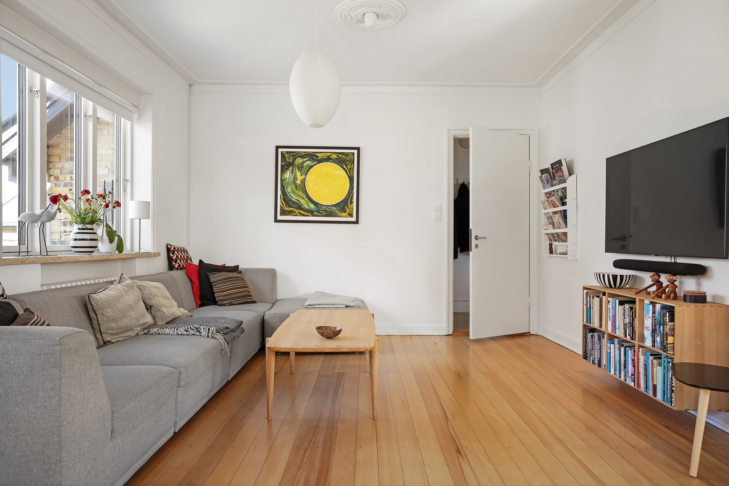 Fremhævet stue billede i fuldskærmstilstand. Billede af Cederfeldsvej 11, 5230 Odense M