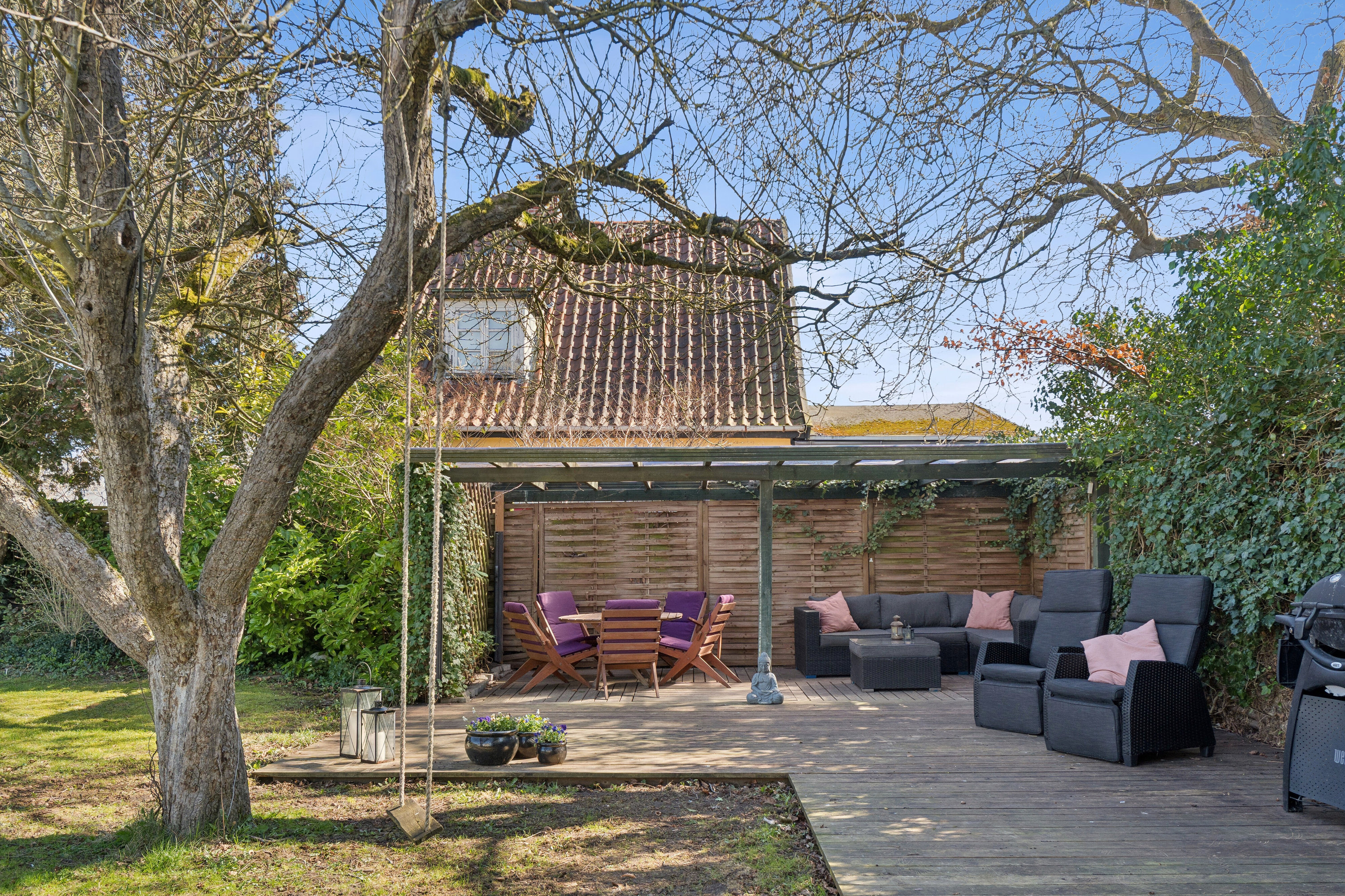 Fremhævet set fra vejen billede i fuldskærmstilstand. Billede af Nørre Alle 22, 2600 Glostrup