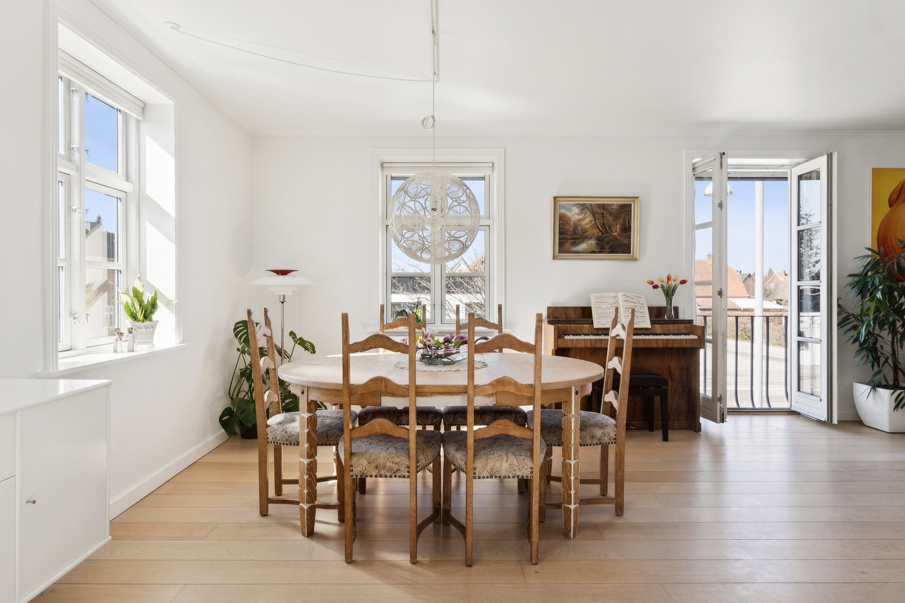 Fremhævet spisestue billede i fuldskærmstilstand. Billede af Nørre Alle 22, 2600 Glostrup