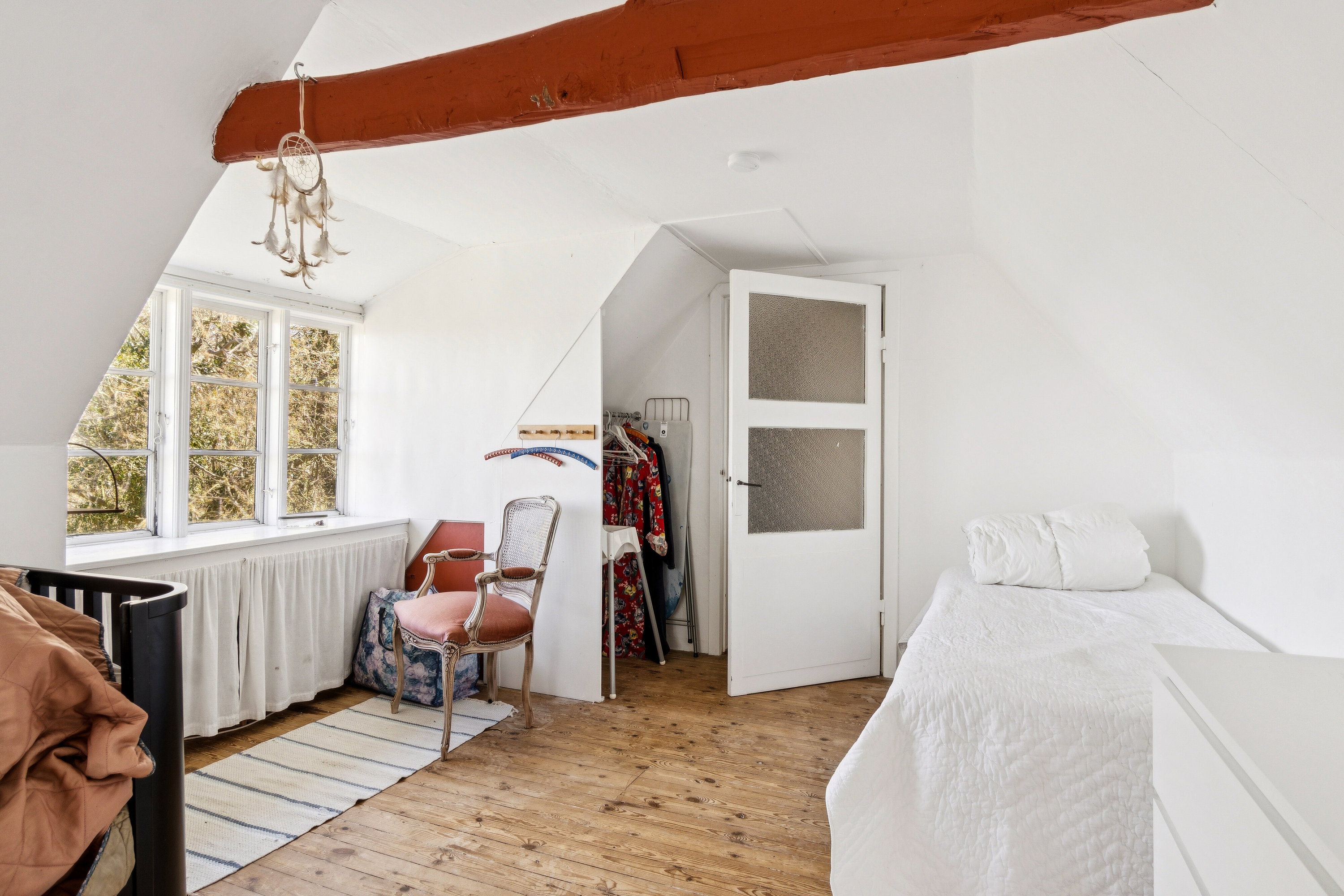 Fremhævet soveværelse billede i fuldskærmstilstand. Billede af Bøjerenden 7, Snogebæk, 3730 Nexø