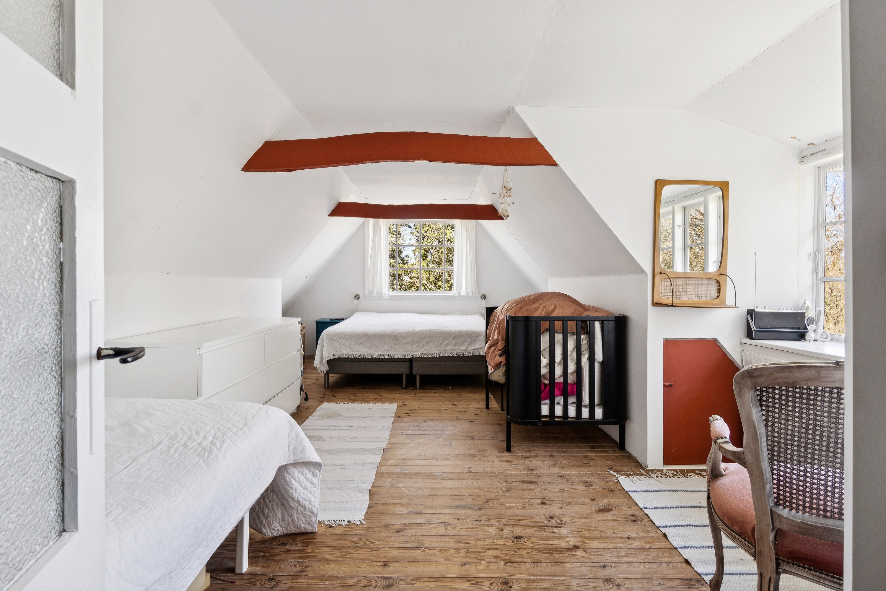 Fremhævet soveværelse billede i fuldskærmstilstand. Billede af Bøjerenden 7, Snogebæk, 3730 Nexø