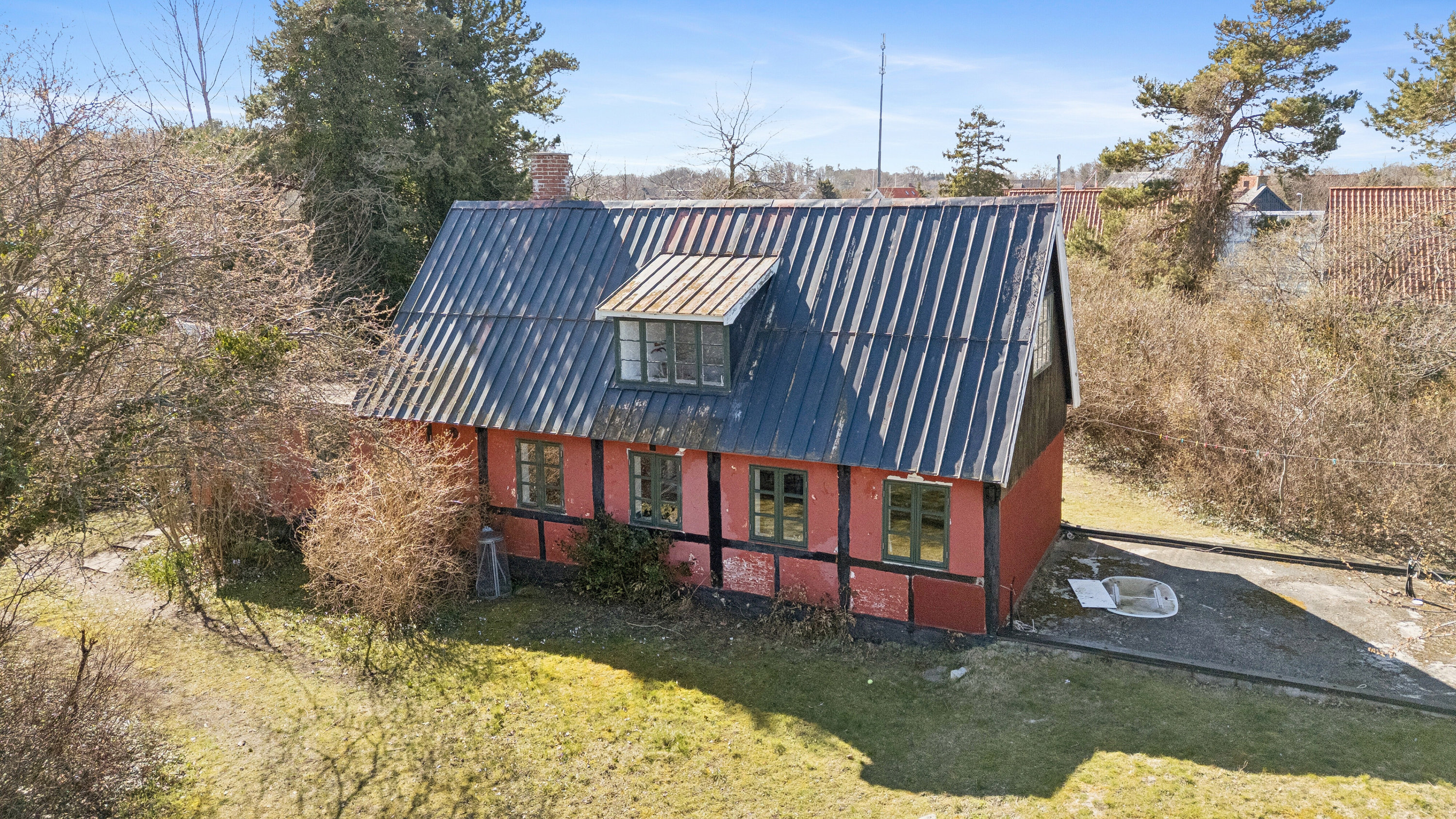 Fremhævet set fra haven billede i fuldskærmstilstand. Billede af Bøjerenden 7, Snogebæk, 3730 Nexø