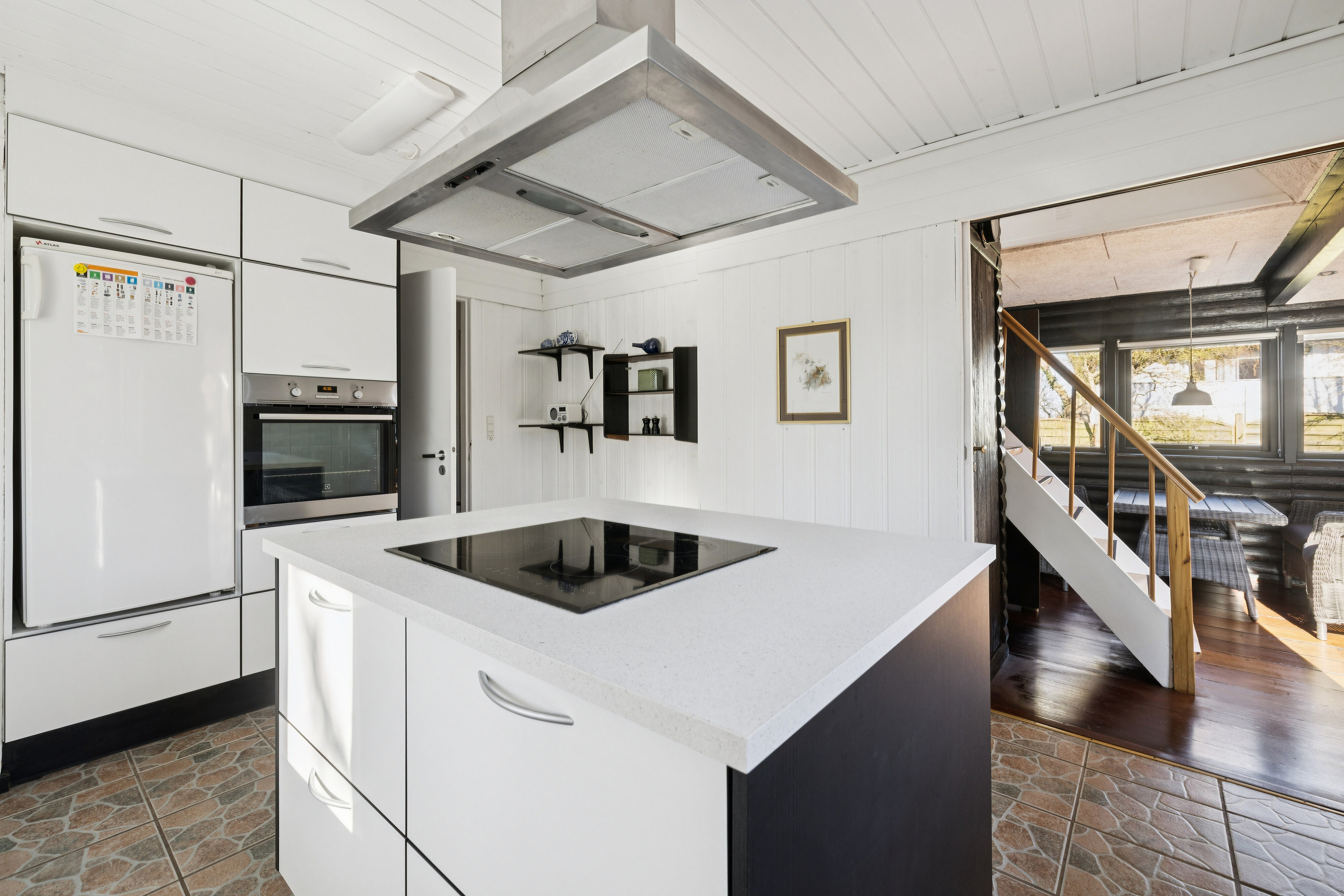 Fremhævet køkken billede i fuldskærmstilstand. Billede af Kystvej 7, Maemosen, 5871 Frørup