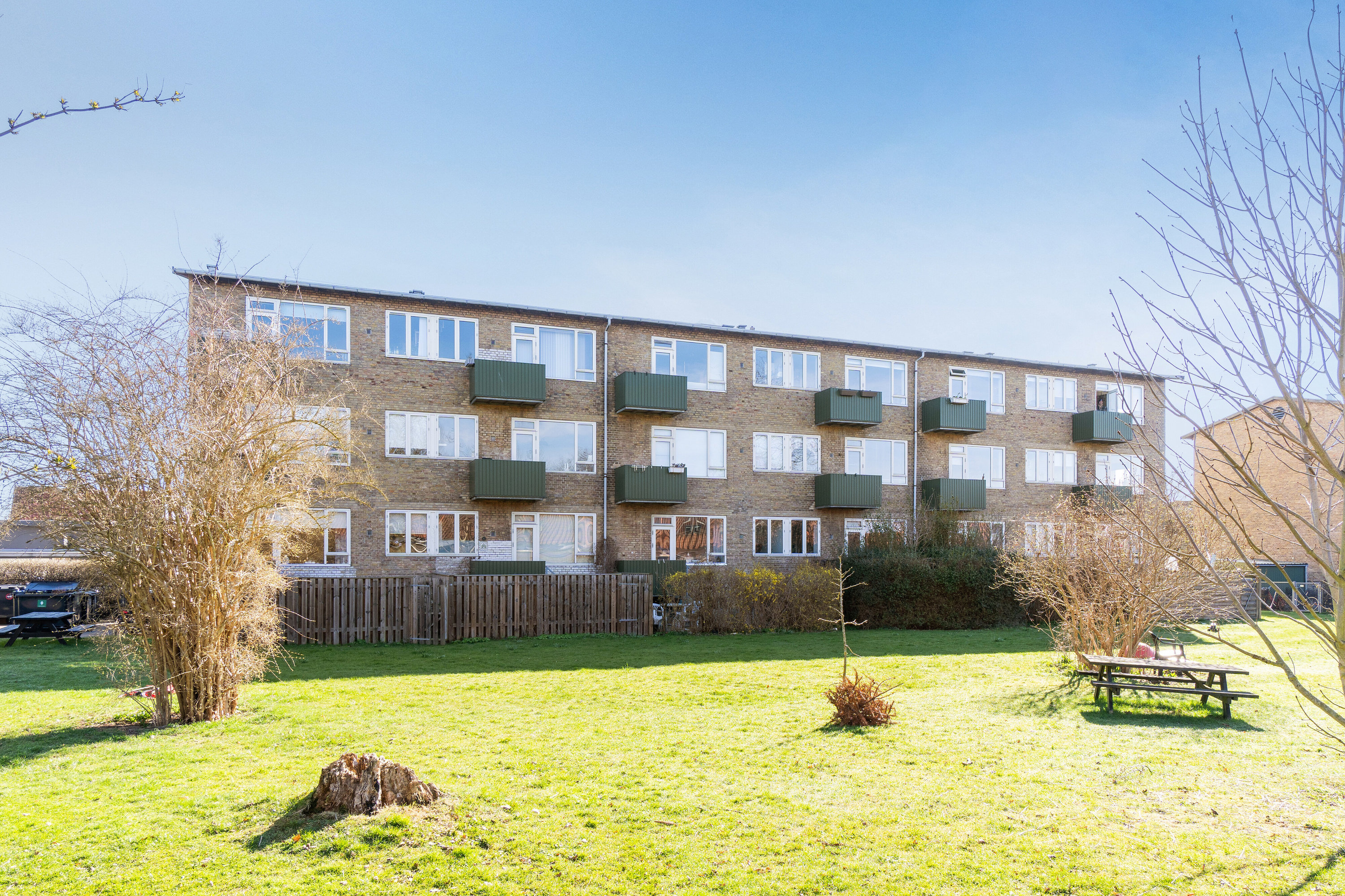 Fremhævet set fra haven billede i fuldskærmstilstand. Billede af Hvidovrevej 8, 1. tv., 2610 Rødovre