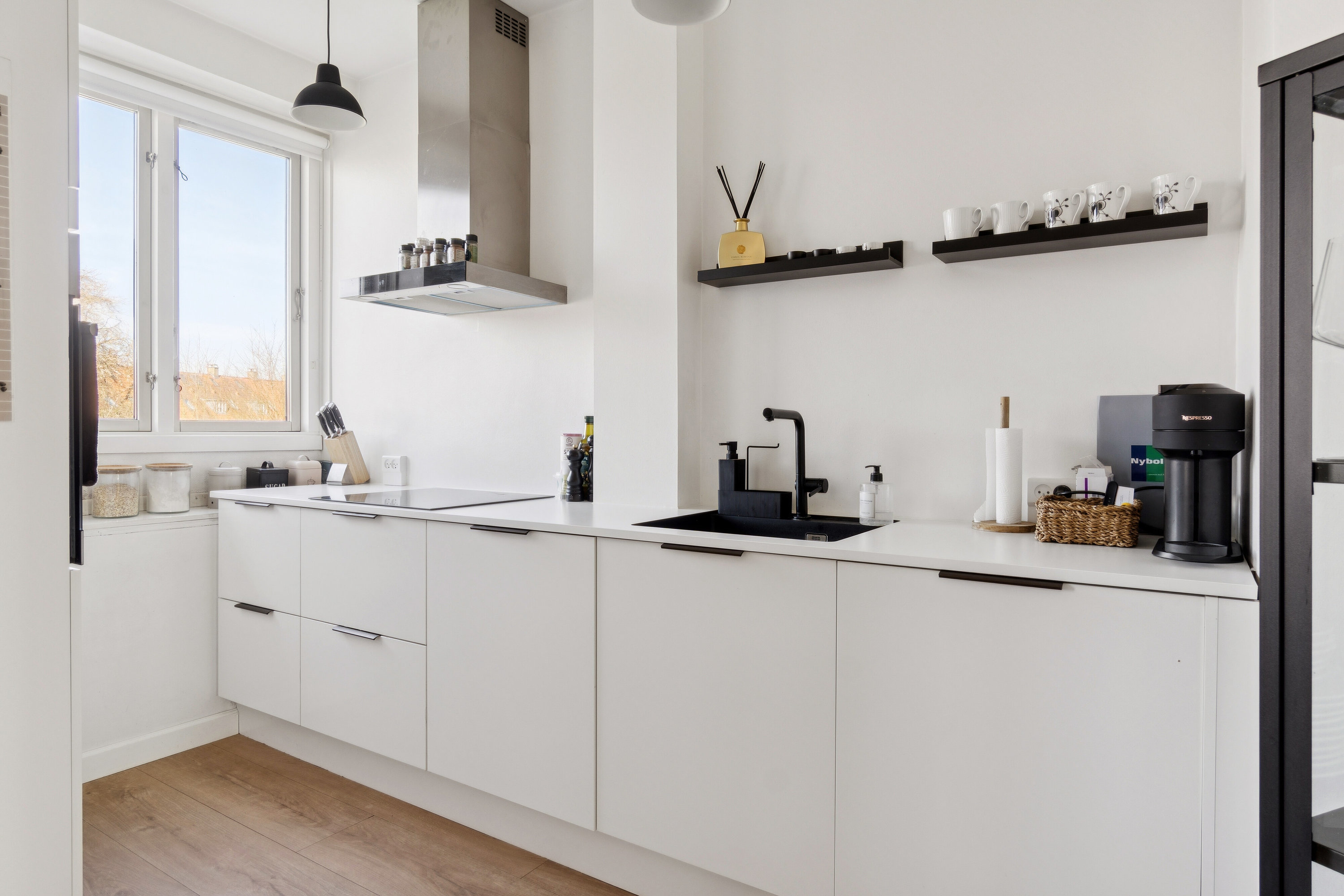 Fremhævet køkken billede i fuldskærmstilstand. Billede af Hvidovrevej 8, 1. tv., 2610 Rødovre