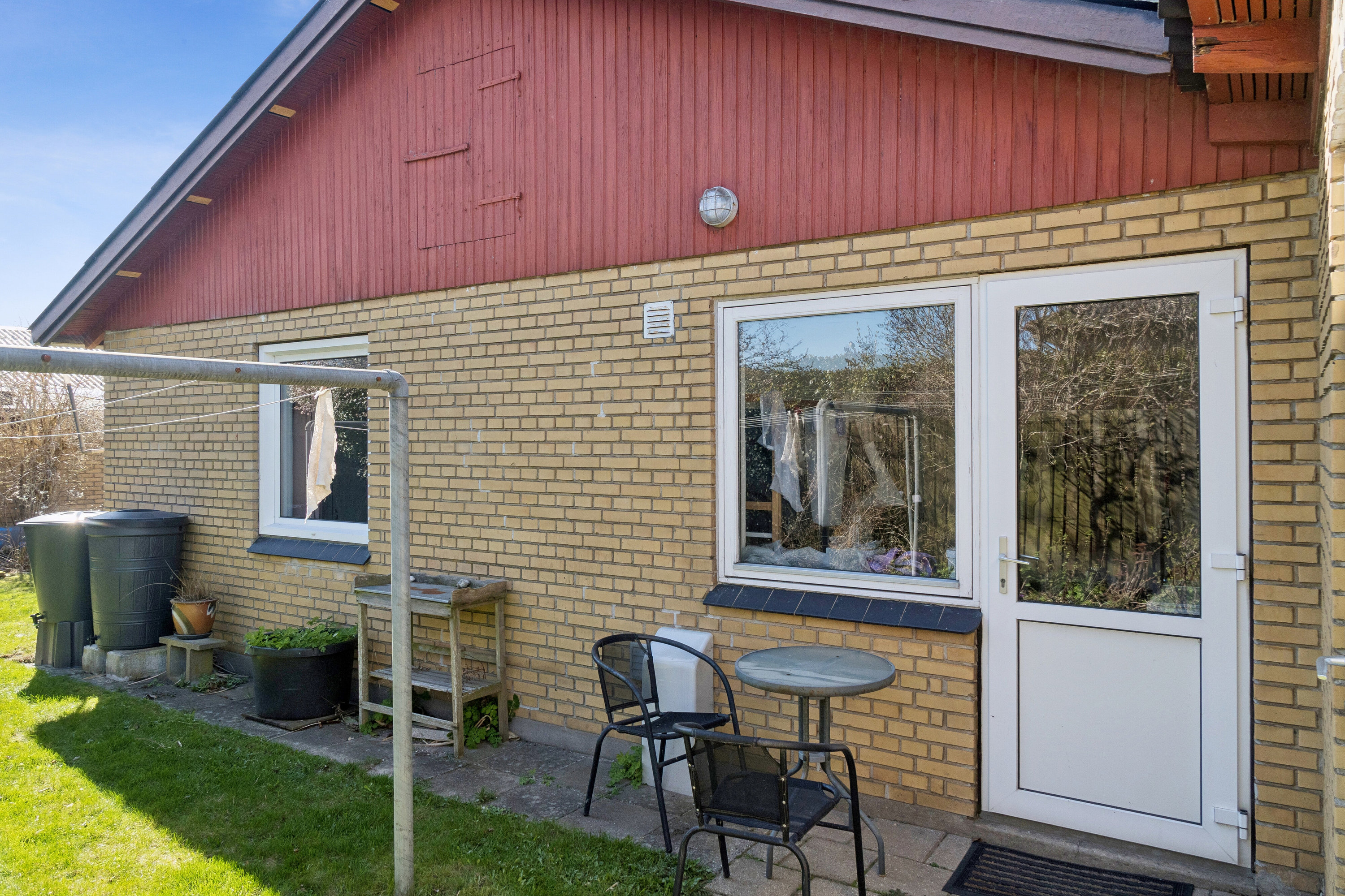 Fremhævet udendørs billede i fuldskærmstilstand. Billede af Kærmyssevej 11, Kregme, 3300 Frederiksværk