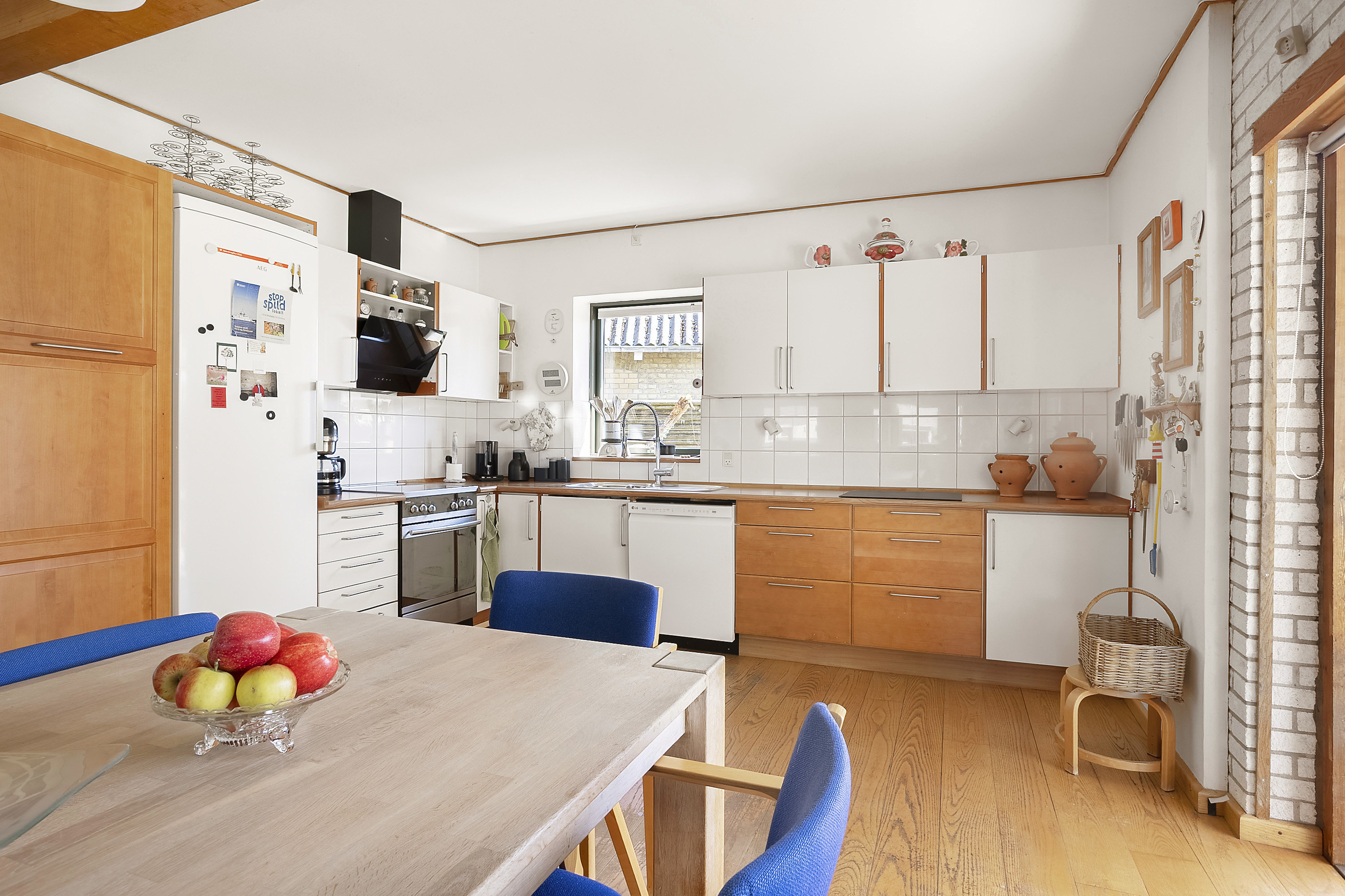 Fremhævet køkken billede i fuldskærmstilstand. Billede af Aarø 162, 6100 Haderslev