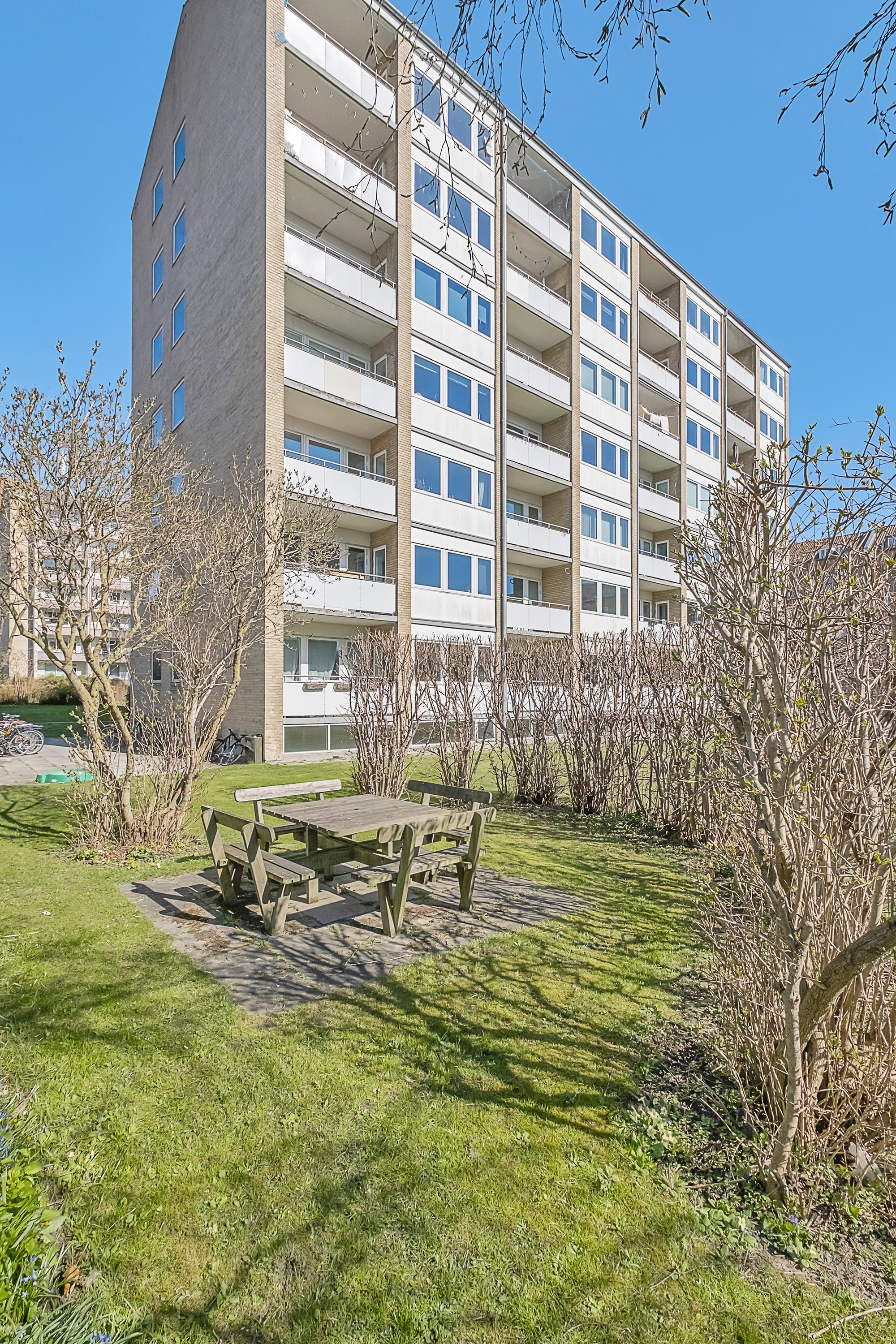 Fremhævet gårdmiljø billede i fuldskærmstilstand. Billede af Skanderborgvej 40, 1. 1., 8000 Aarhus C