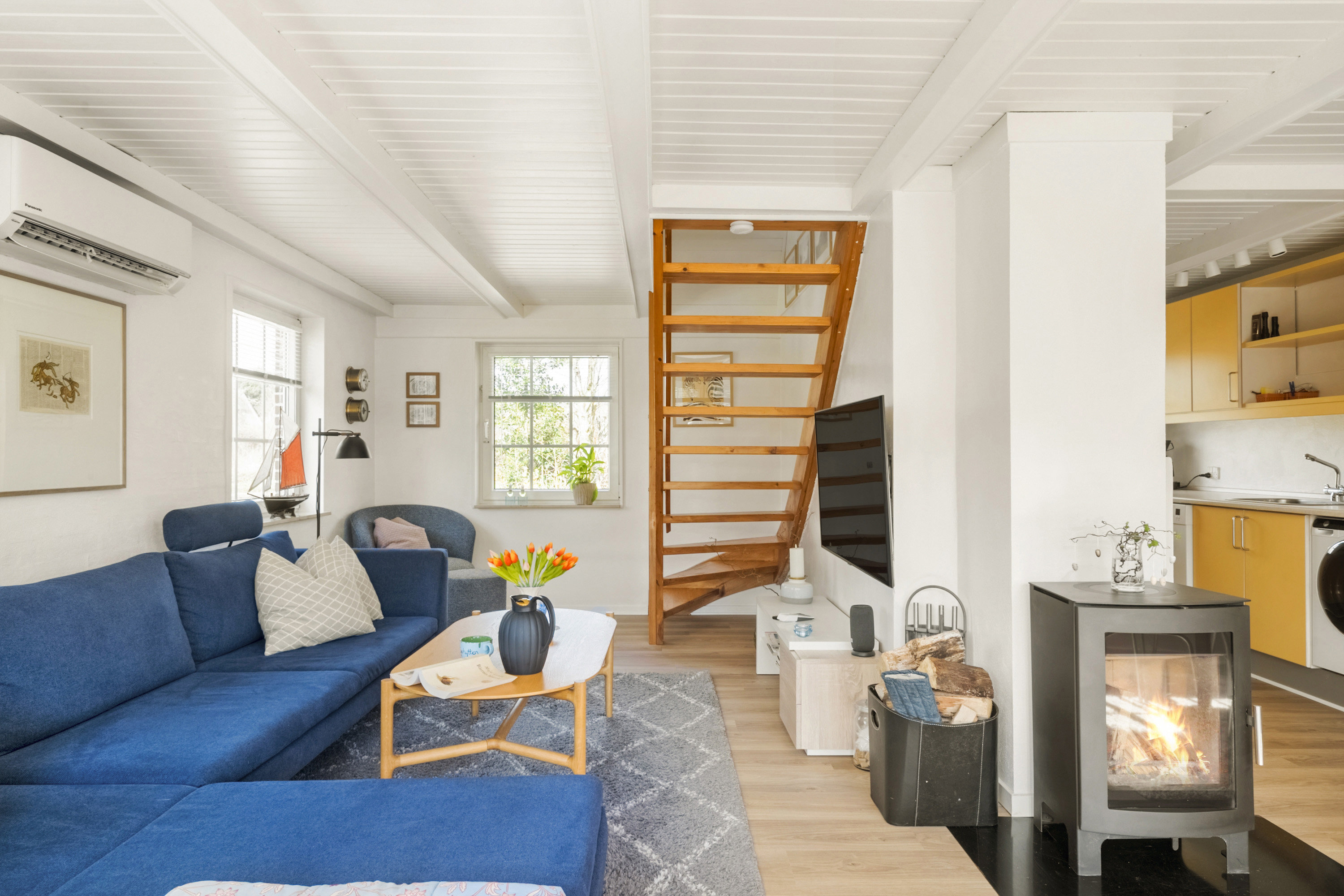 Fremhævet stue billede i fuldskærmstilstand. Billede af Vester Mosevej 55, Husby, 6990 Ulfborg