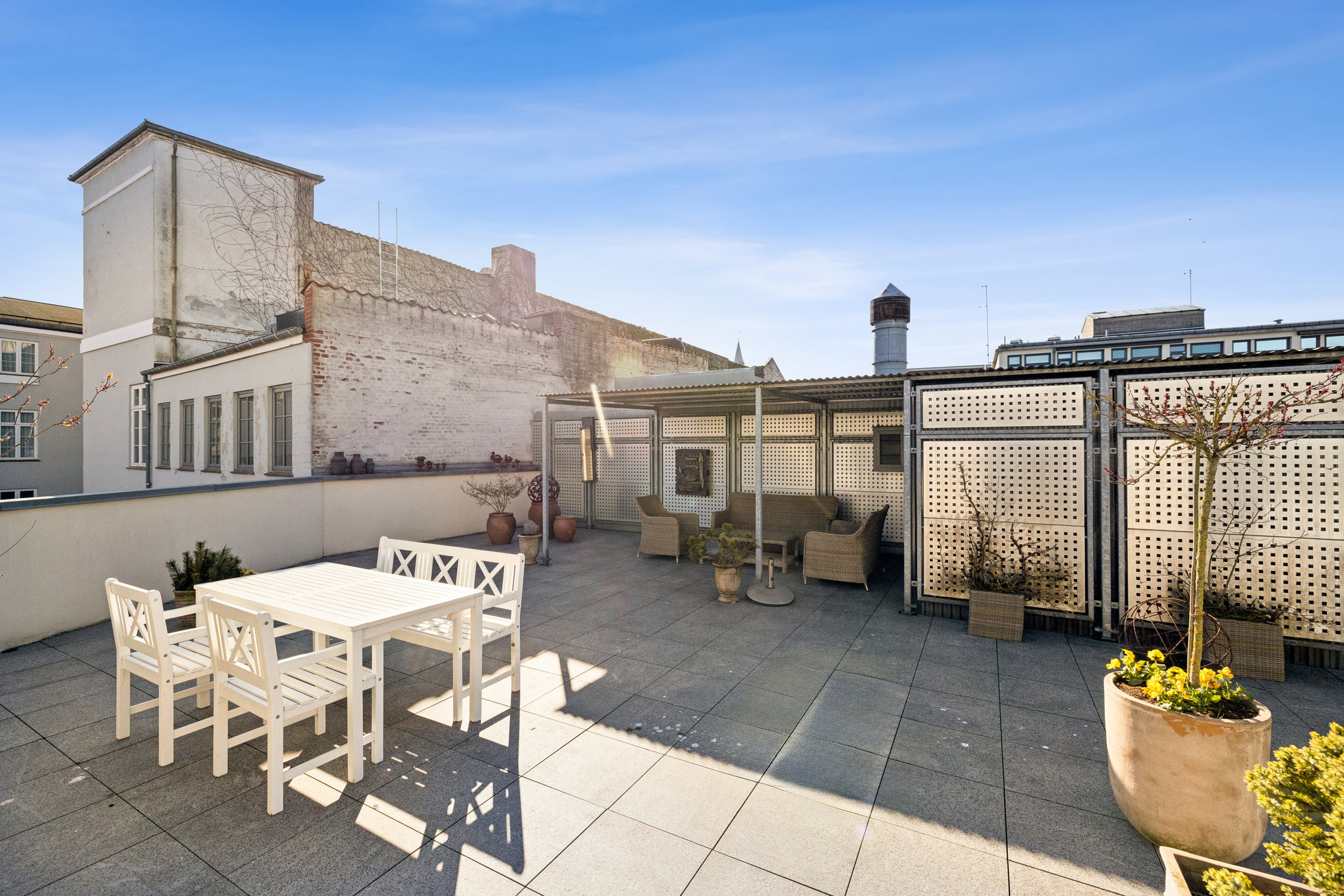 Fremhævet terrasse billede i fuldskærmstilstand. Billede af Rådhusstræde 4F, 8900 Randers C