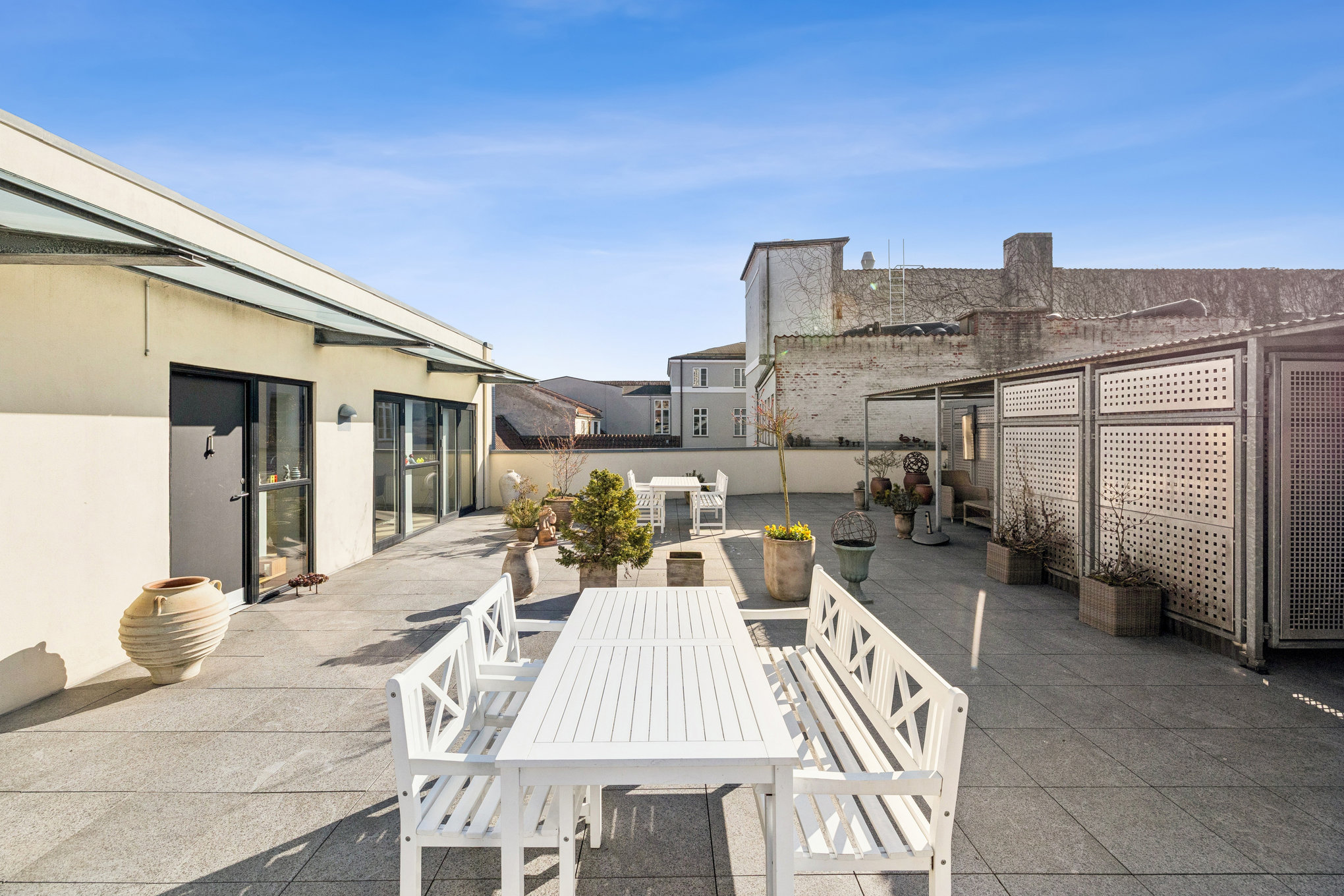 Fremhævet terrasse billede i fuldskærmstilstand. Billede af Rådhusstræde 4F, 8900 Randers C