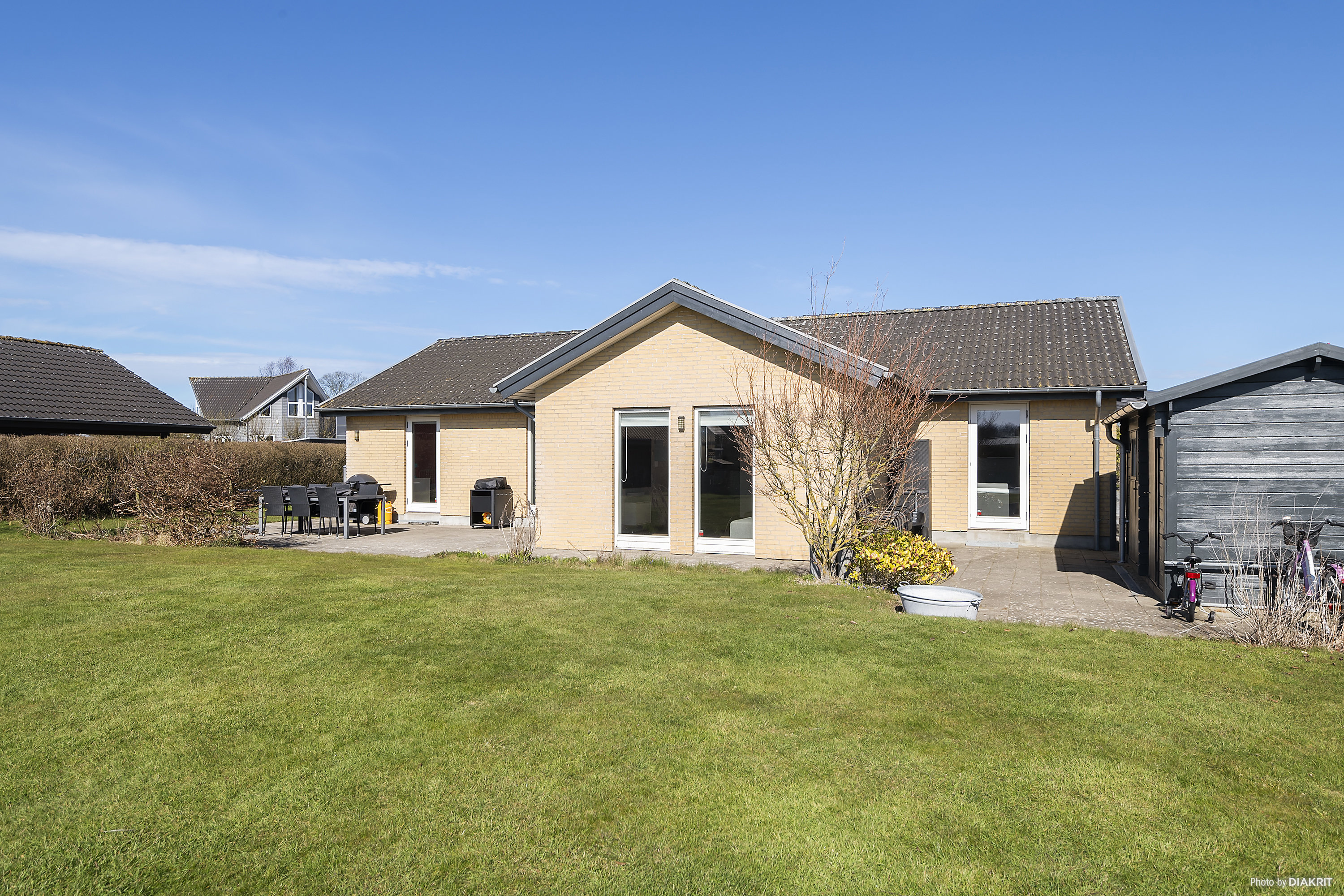 Fremhævet ejendommen billede i fuldskærmstilstand. Billede af Krabbes Ager 14, 8300 Odder