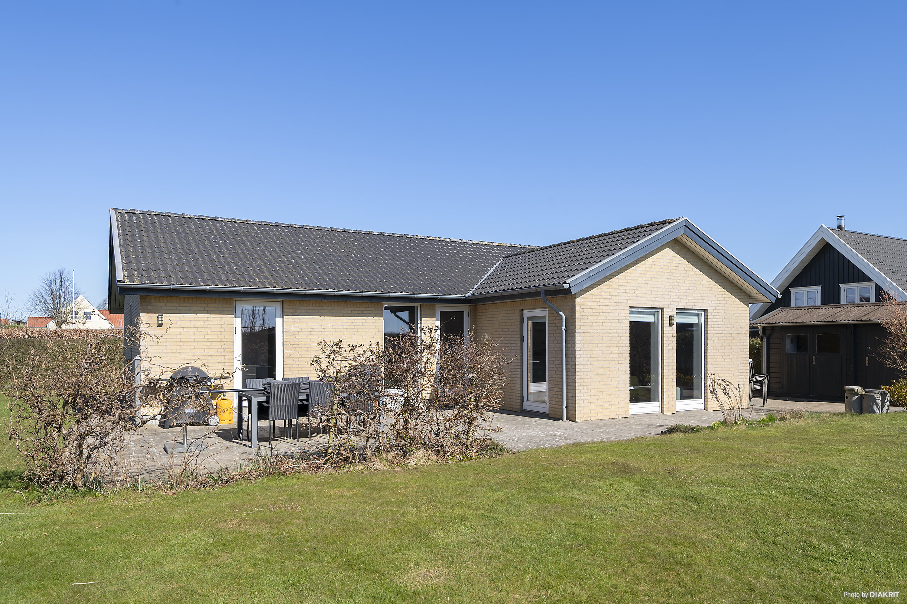 Fremhævet ejendommen billede i fuldskærmstilstand. Billede af Krabbes Ager 14, 8300 Odder