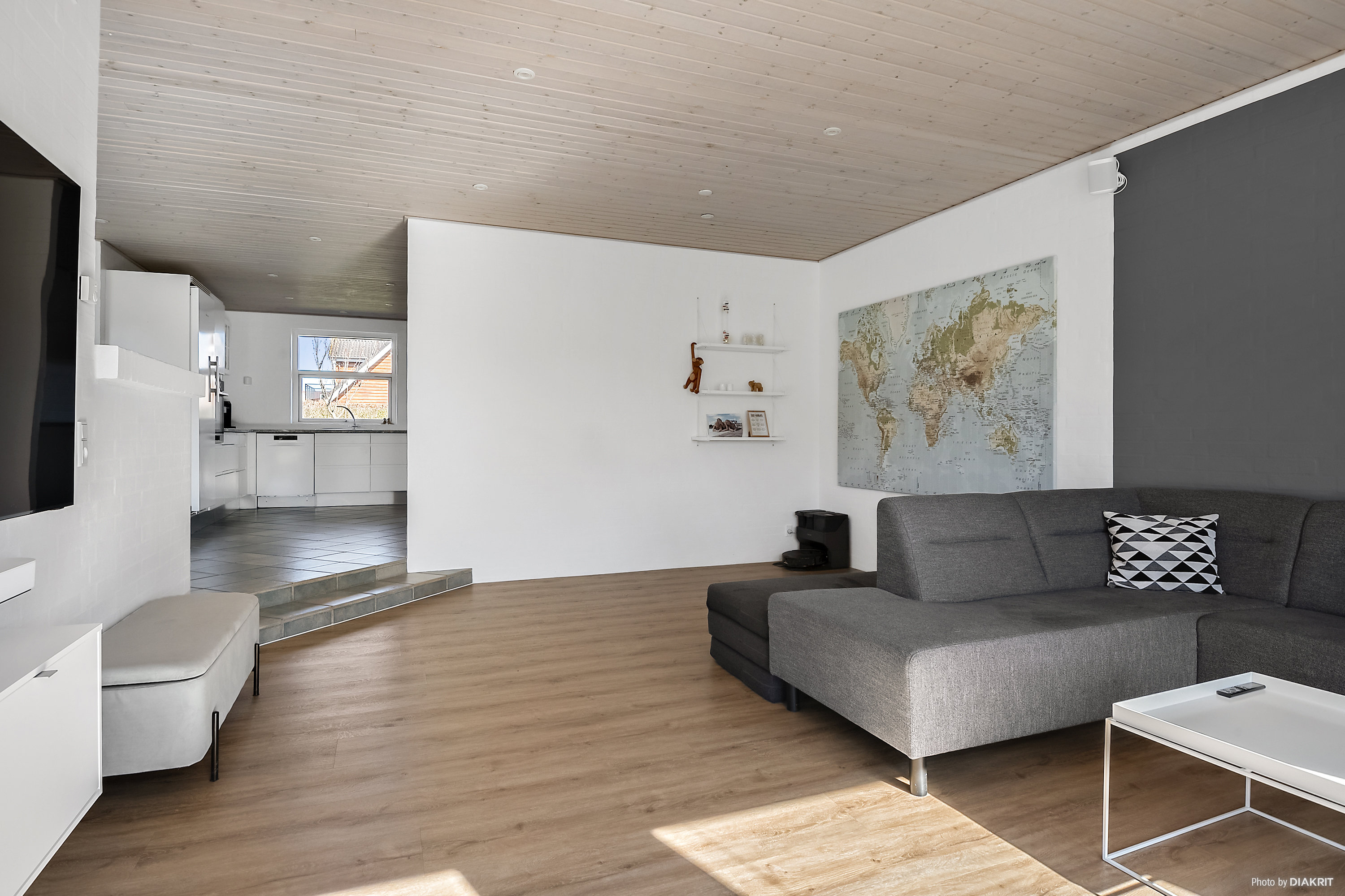 Fremhævet stue billede i fuldskærmstilstand. Billede af Krabbes Ager 14, 8300 Odder