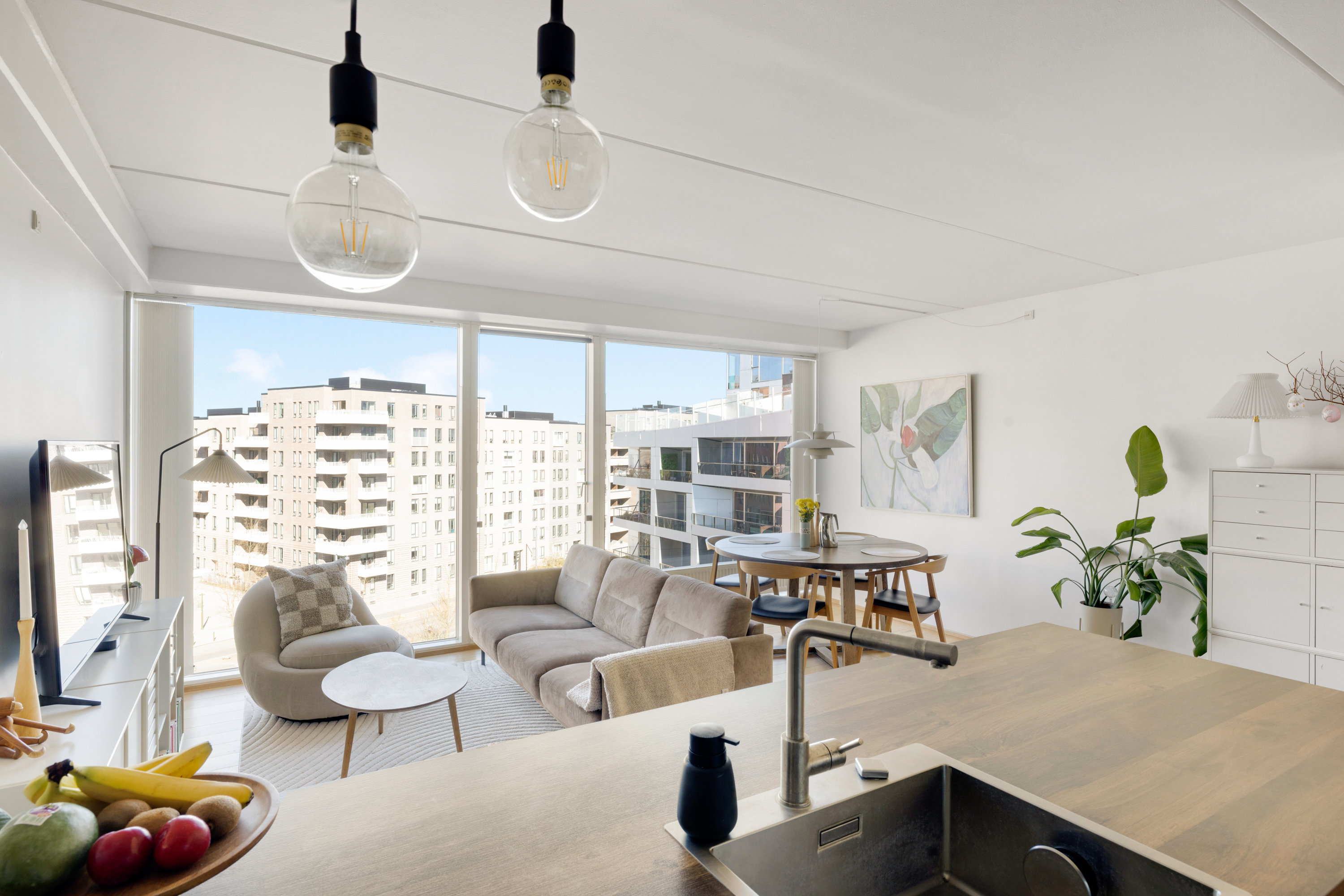 Fremhævet stue billede i fuldskærmstilstand. Billede af Richard Mortensens Vej 73, 5. 4., 2300 København S