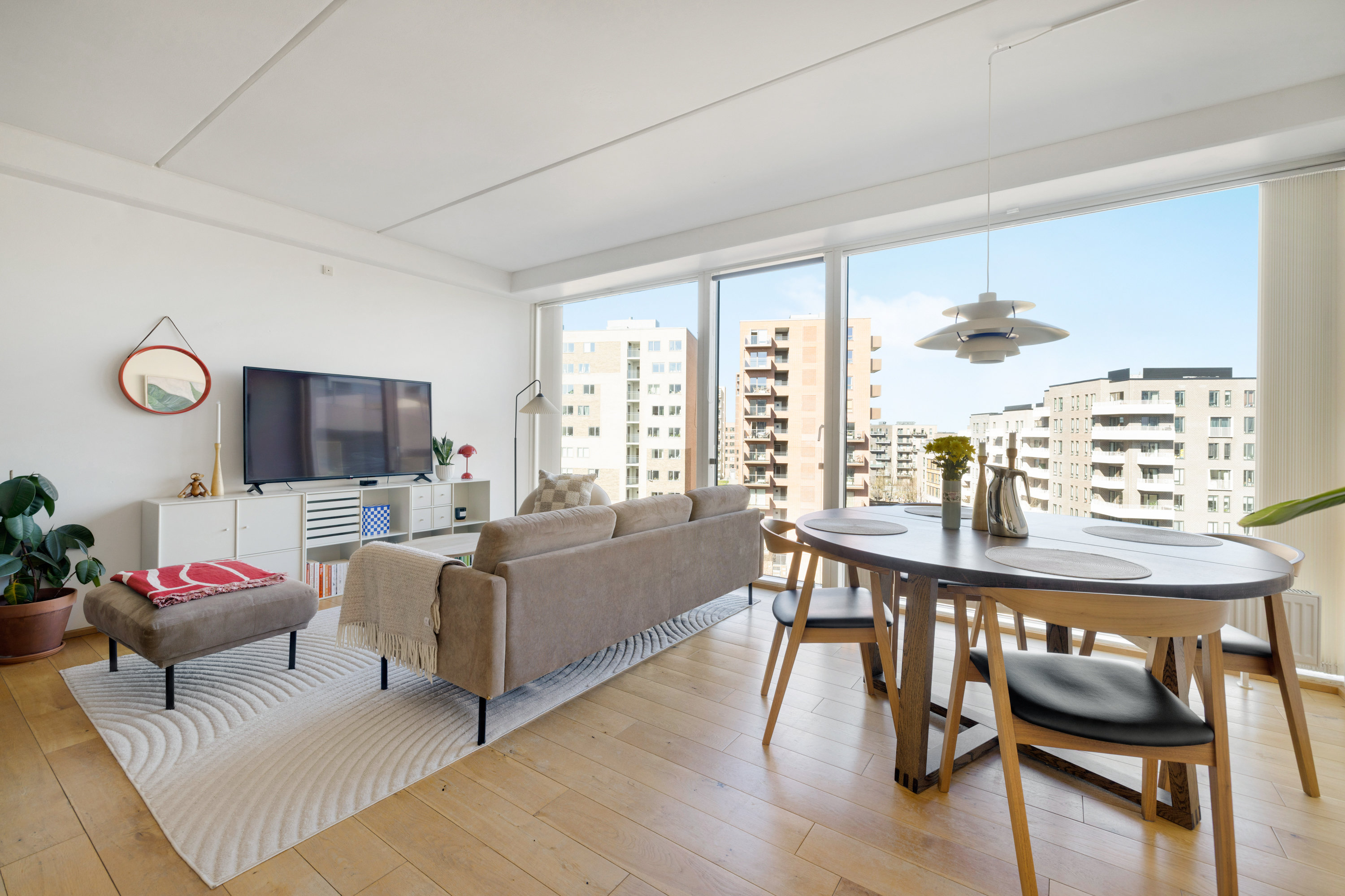 Fremhævet stue billede i fuldskærmstilstand. Billede af Richard Mortensens Vej 73, 5. 4., 2300 København S