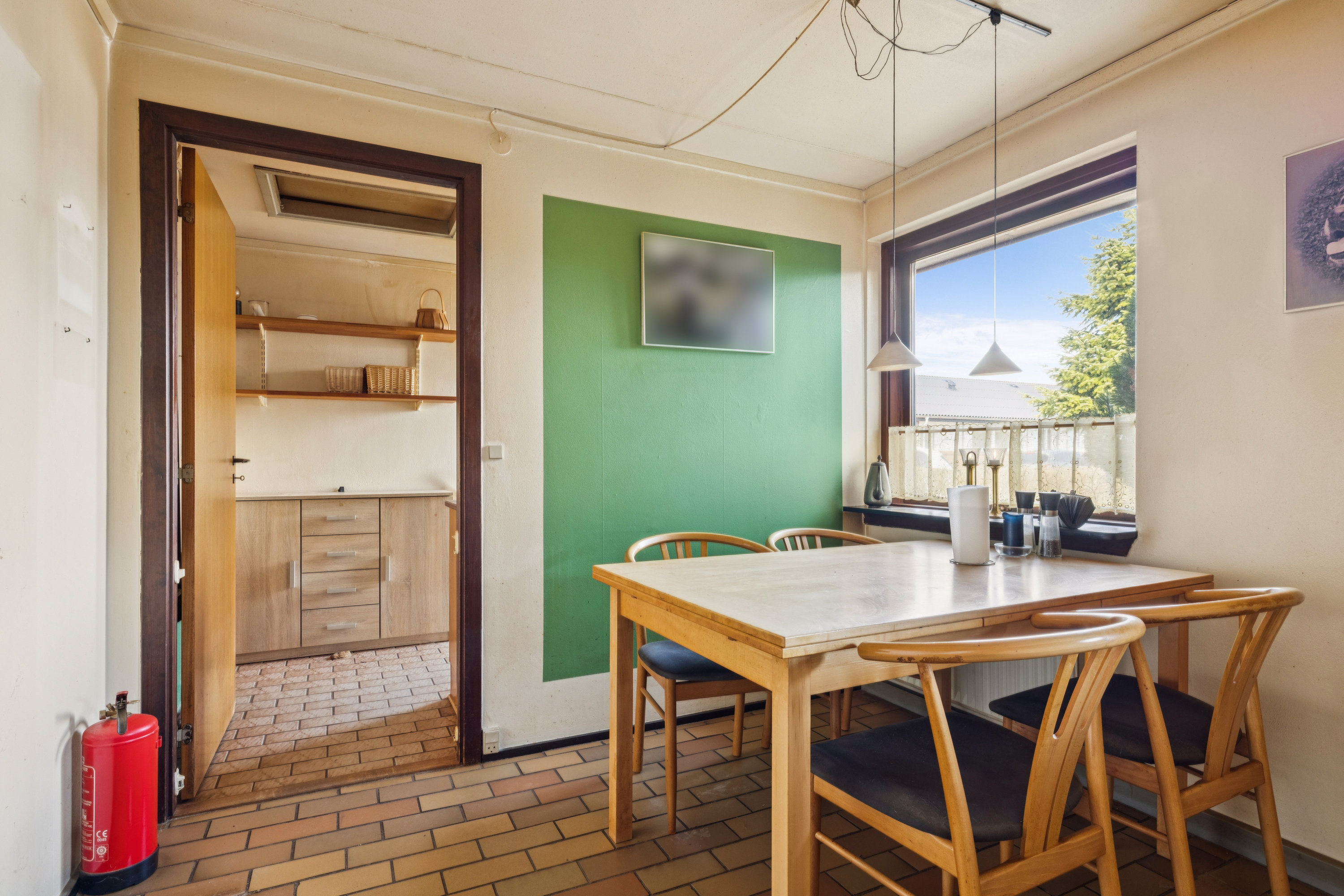 Fremhævet spisestue billede i fuldskærmstilstand. Billede af Markvænget 1, Sjørup, 8800 Viborg