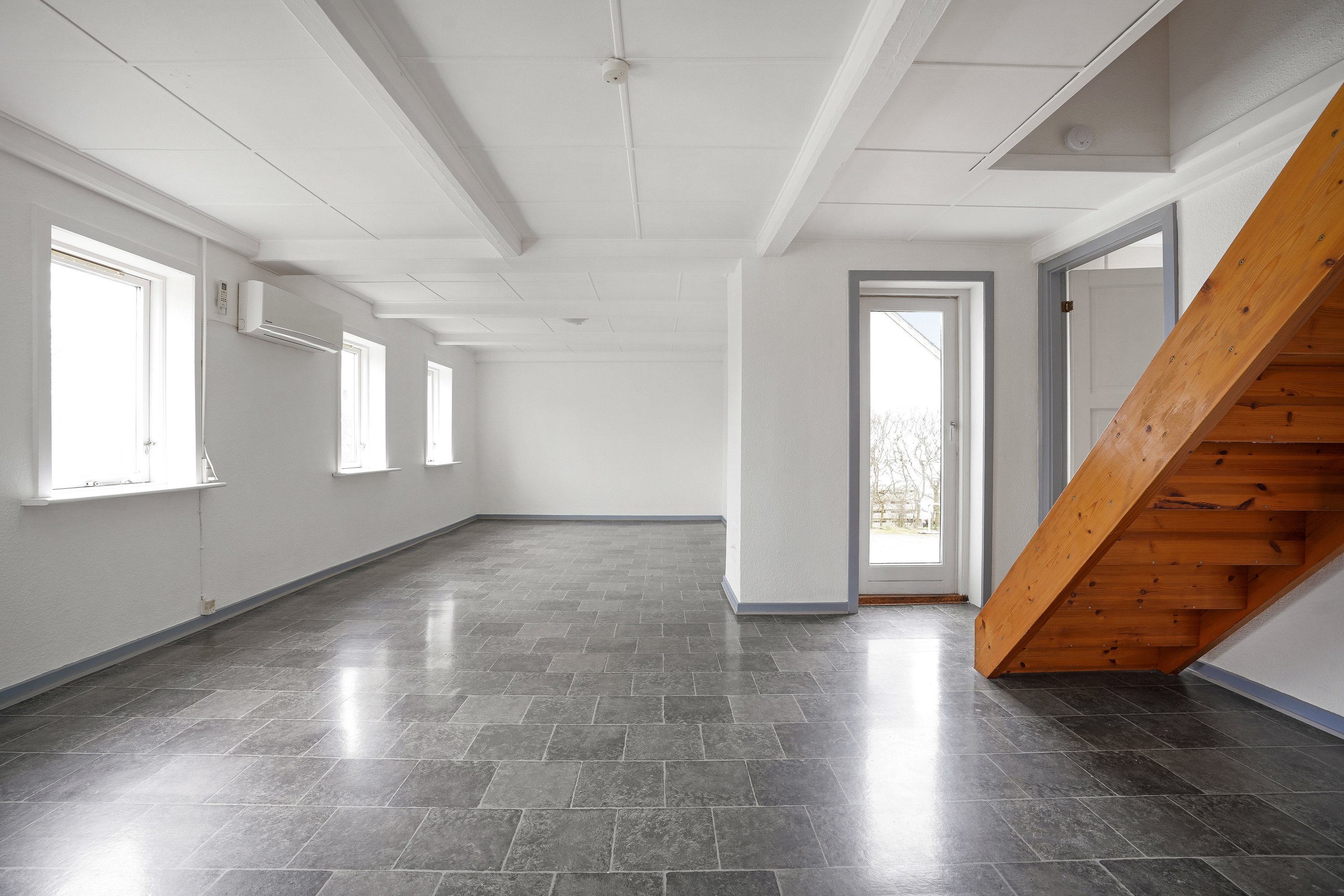 Fremhævet stue billede i fuldskærmstilstand. Billede af Hvejselvej 77, Hvejsel, 7300 Jelling