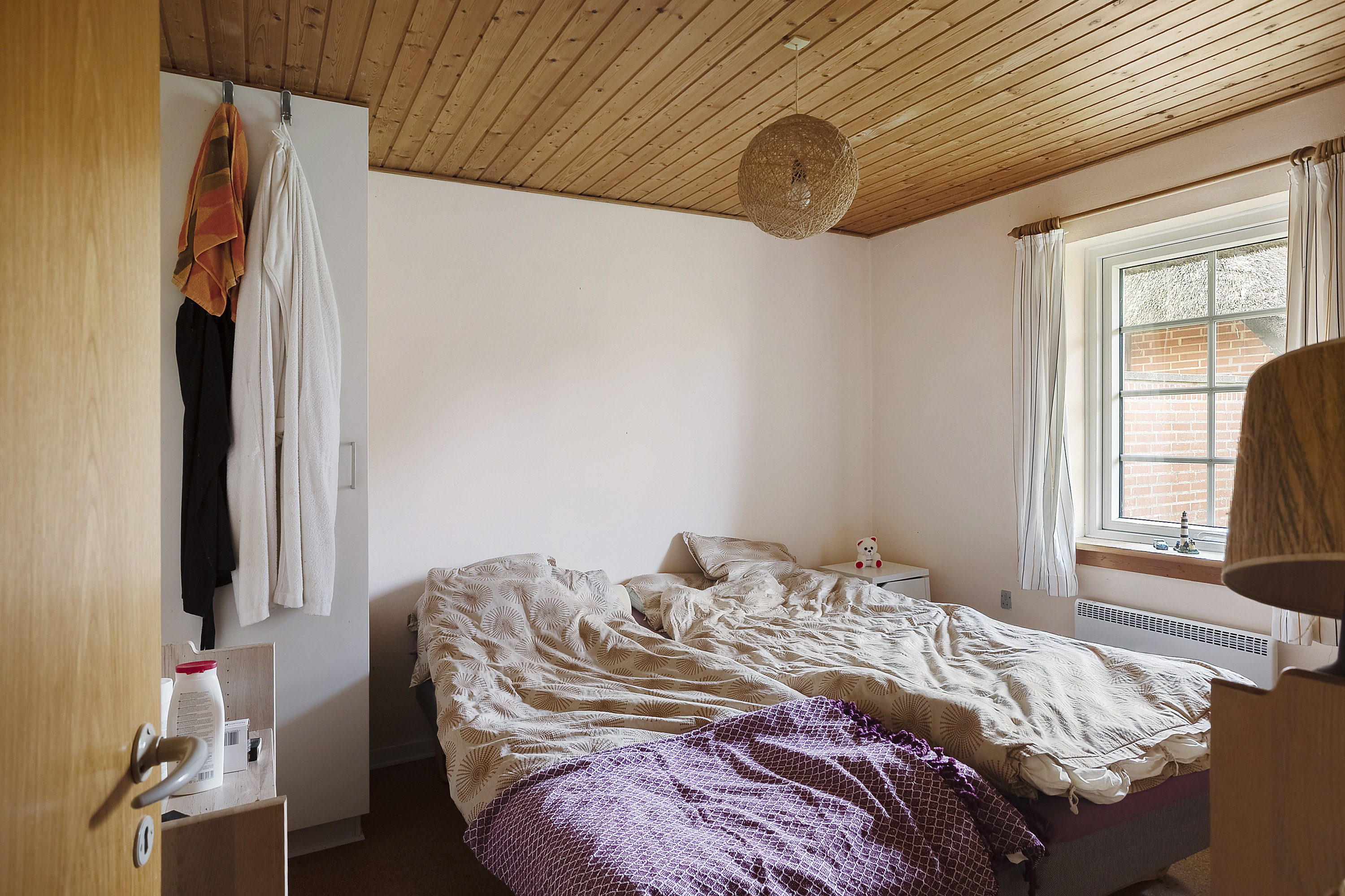 Fremhævet soveværelse billede i fuldskærmstilstand. Billede af Hummelmosevej 17, Vedersø, 6990 Ulfborg