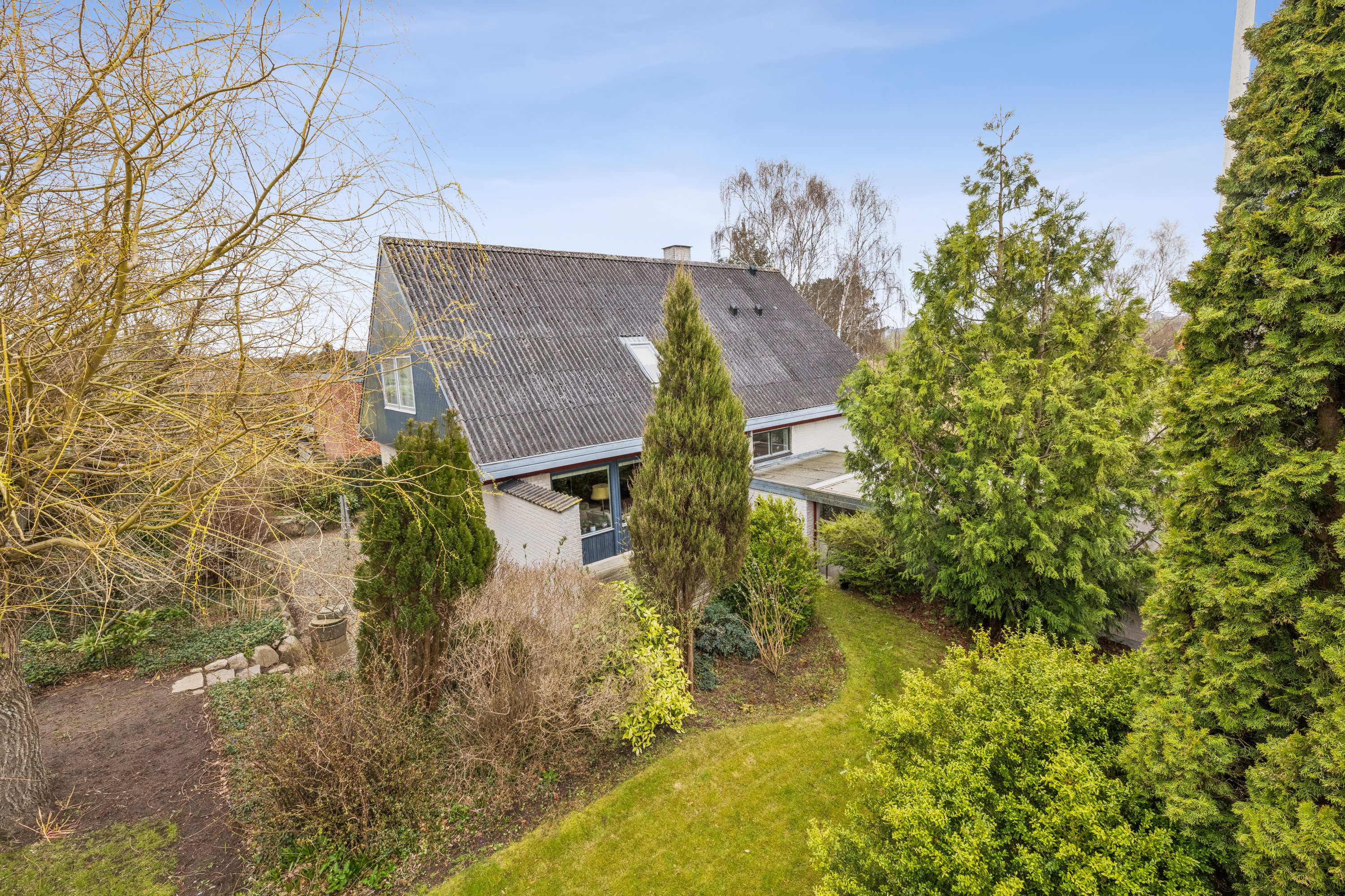 Fremhævet andet billede i fuldskærmstilstand. Billede af Kløvevej 26, Skørring, 8544 Mørke