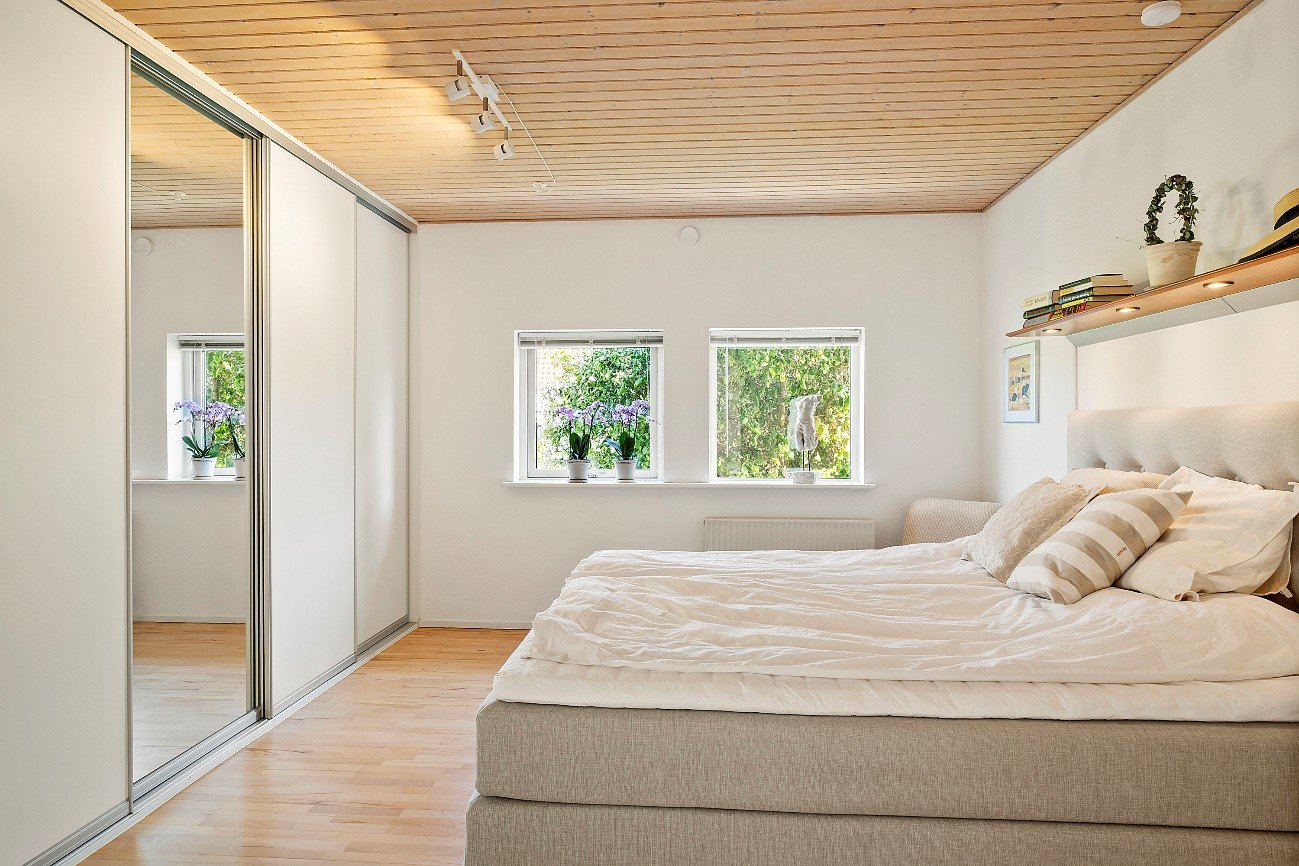 Fremhævet  billede i fuldskærmstilstand. Billede af Furesøkrogen 14, 2830 Virum