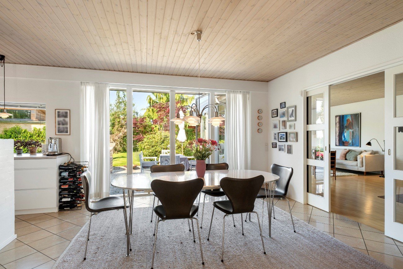 Fremhævet  billede i fuldskærmstilstand. Billede af Furesøkrogen 14, 2830 Virum