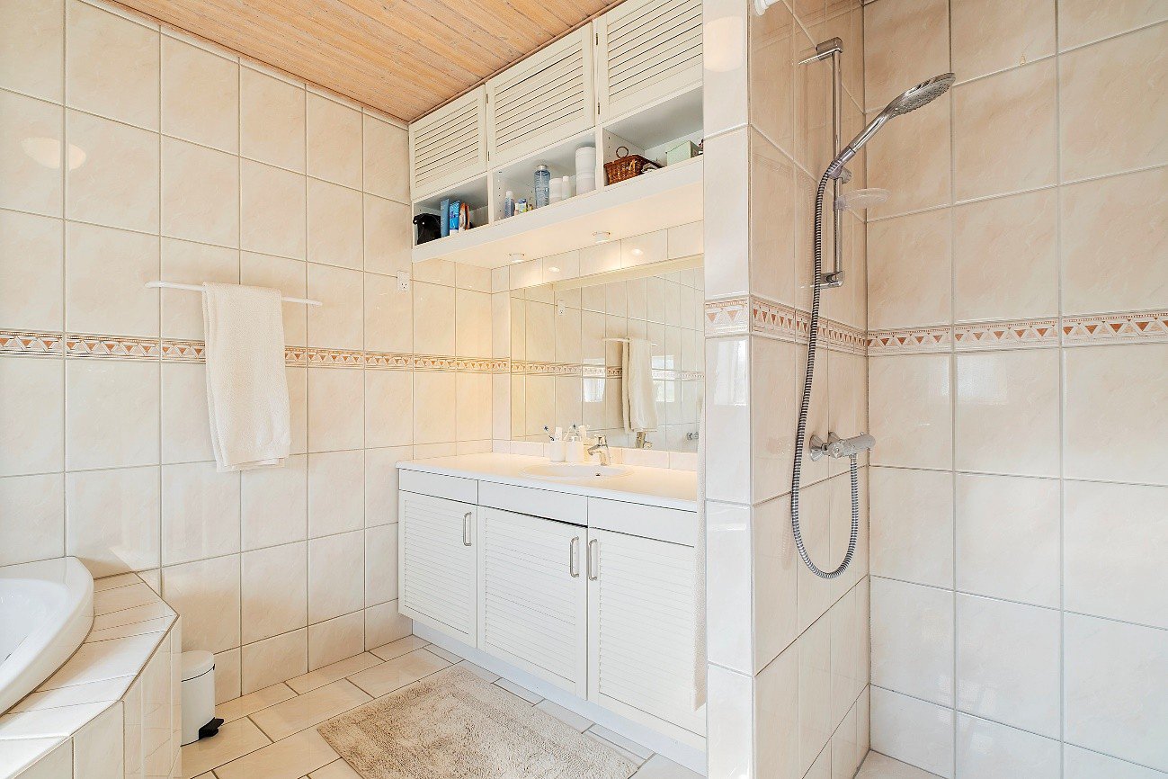 Fremhævet  billede i fuldskærmstilstand. Billede af Furesøkrogen 14, 2830 Virum