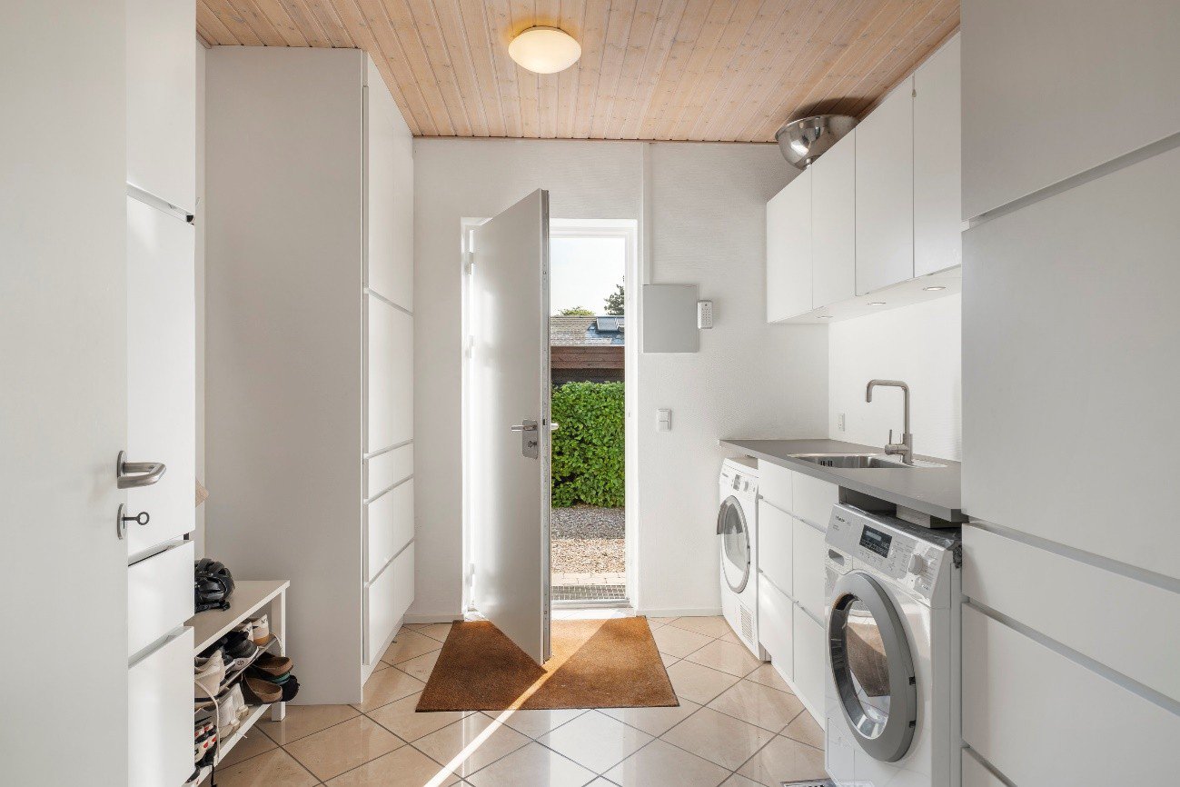 Fremhævet  billede i fuldskærmstilstand. Billede af Furesøkrogen 14, 2830 Virum