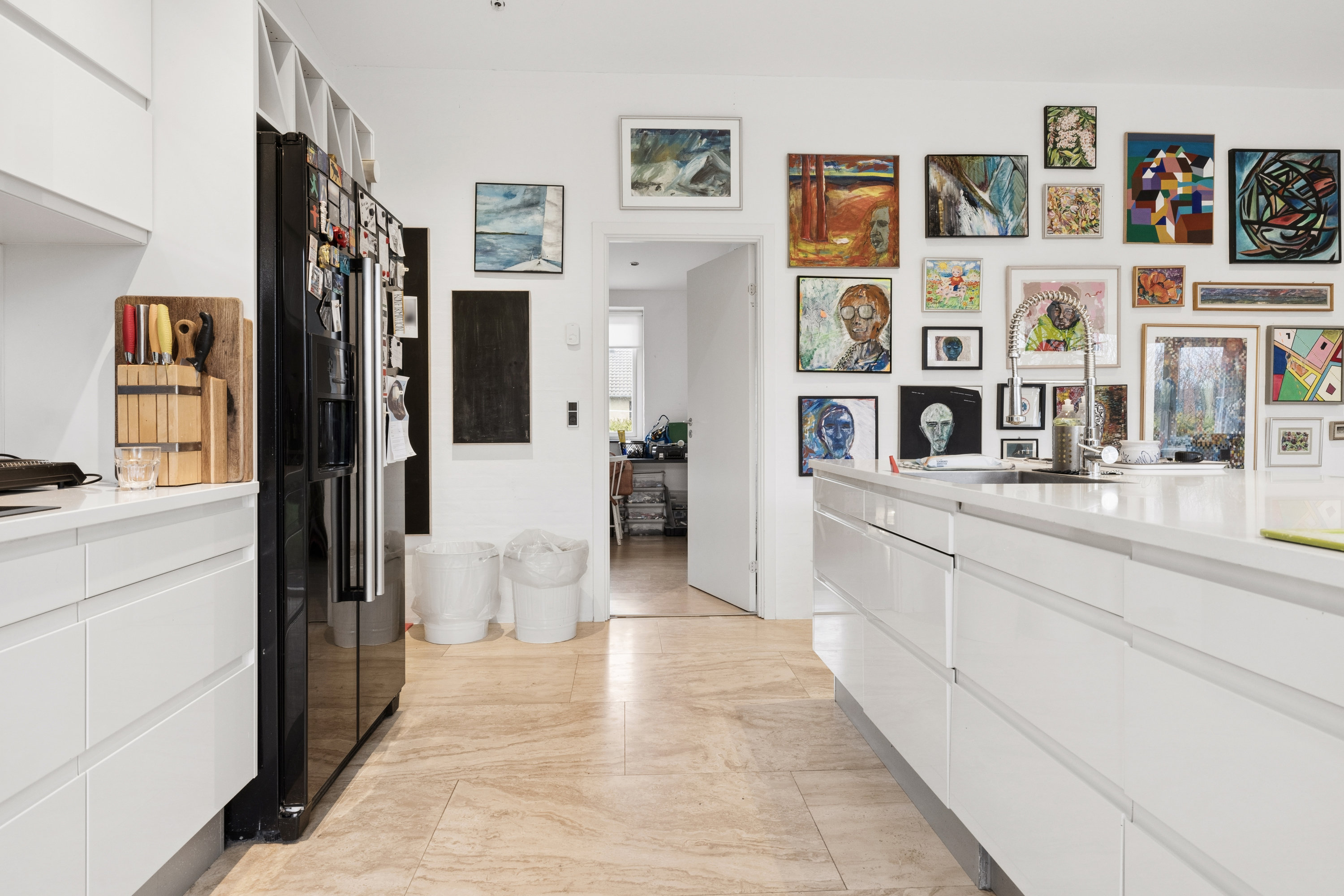 Fremhævet køkken billede i fuldskærmstilstand. Billede af Tyrrisvej 20A, Følle, 8410 Rønde