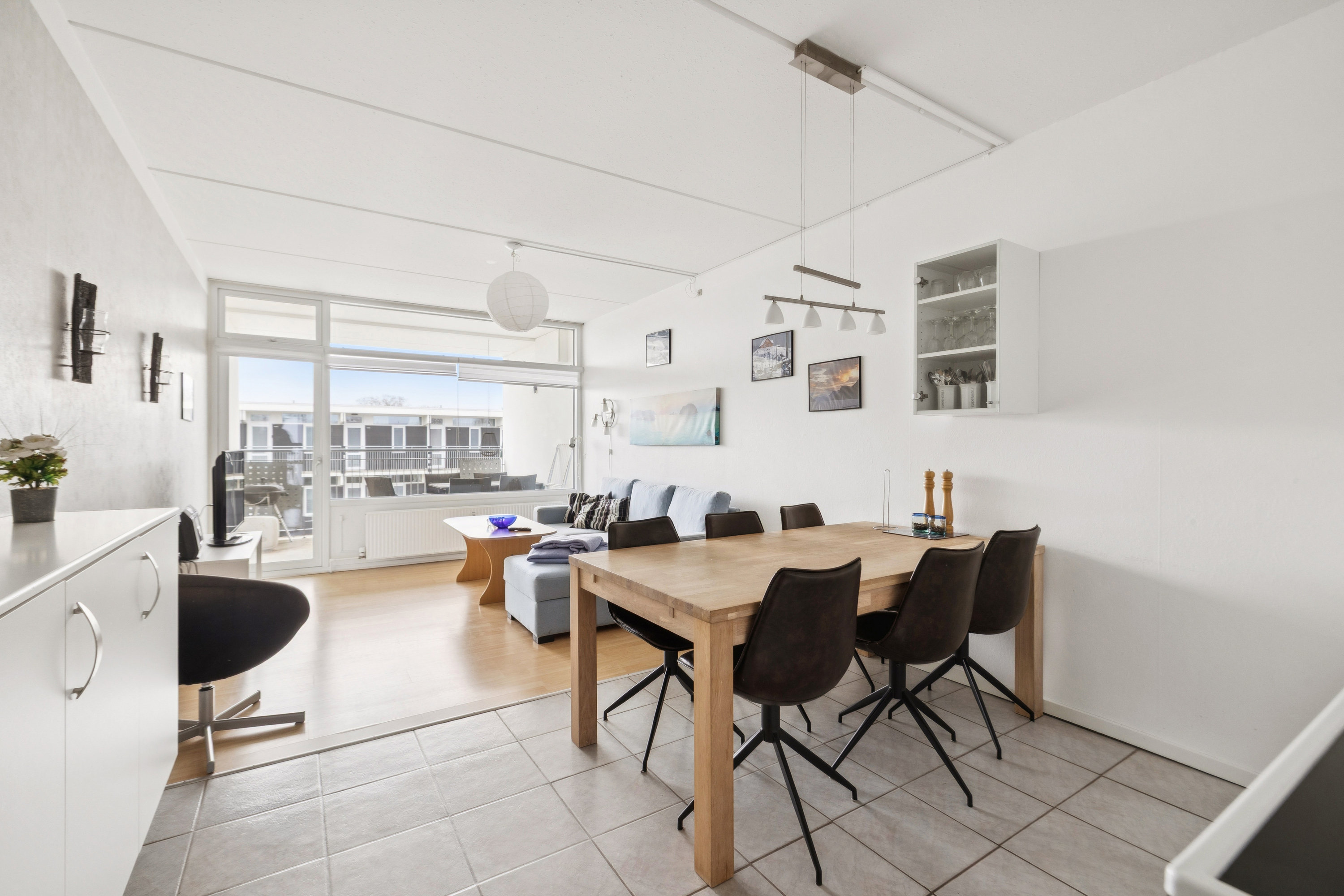 Fremhævet stue billede i fuldskærmstilstand. Billede af Fægangsvej 11B, 1. 205., Bønnerup Strand, 8585 Glesborg