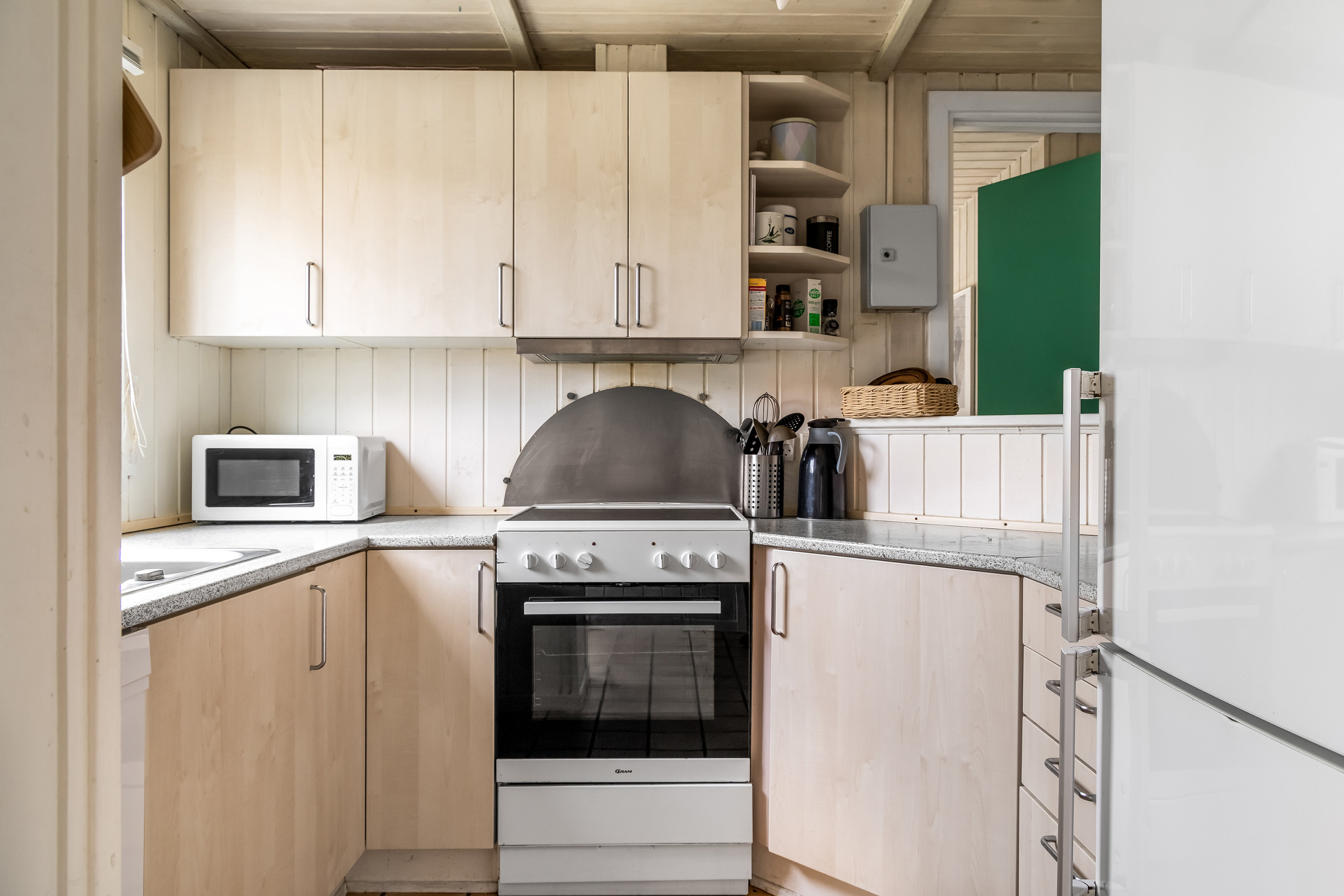 Fremhævet køkken billede i fuldskærmstilstand. Billede af Sandagervej 31, Udsholt, 3230 Græsted