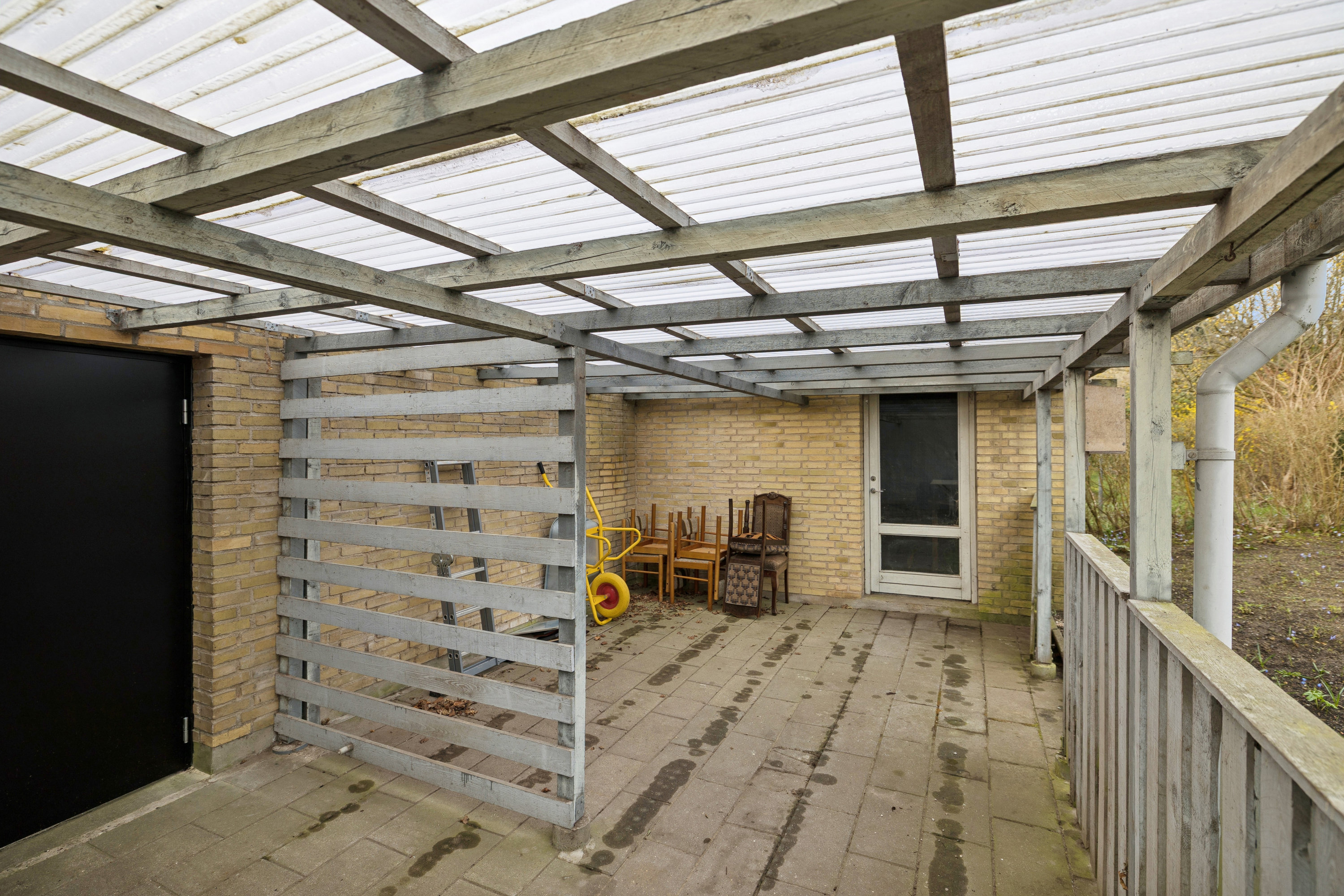 Fremhævet overdækket terrasse billede i fuldskærmstilstand. Billede af Skovparken 3, Vrold, 8660 Skanderborg