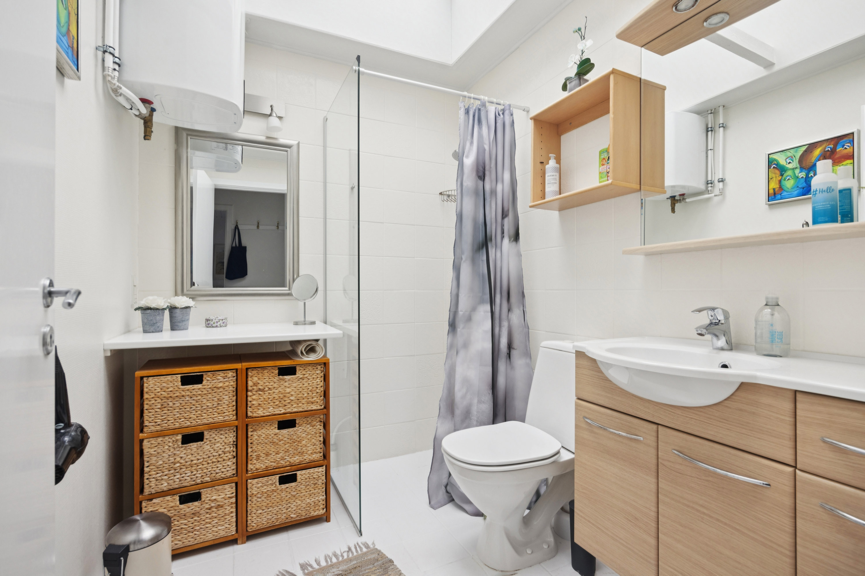 Fremhævet badeværelse billede i fuldskærmstilstand. Billede af Hedevej 33, 9990 Skagen