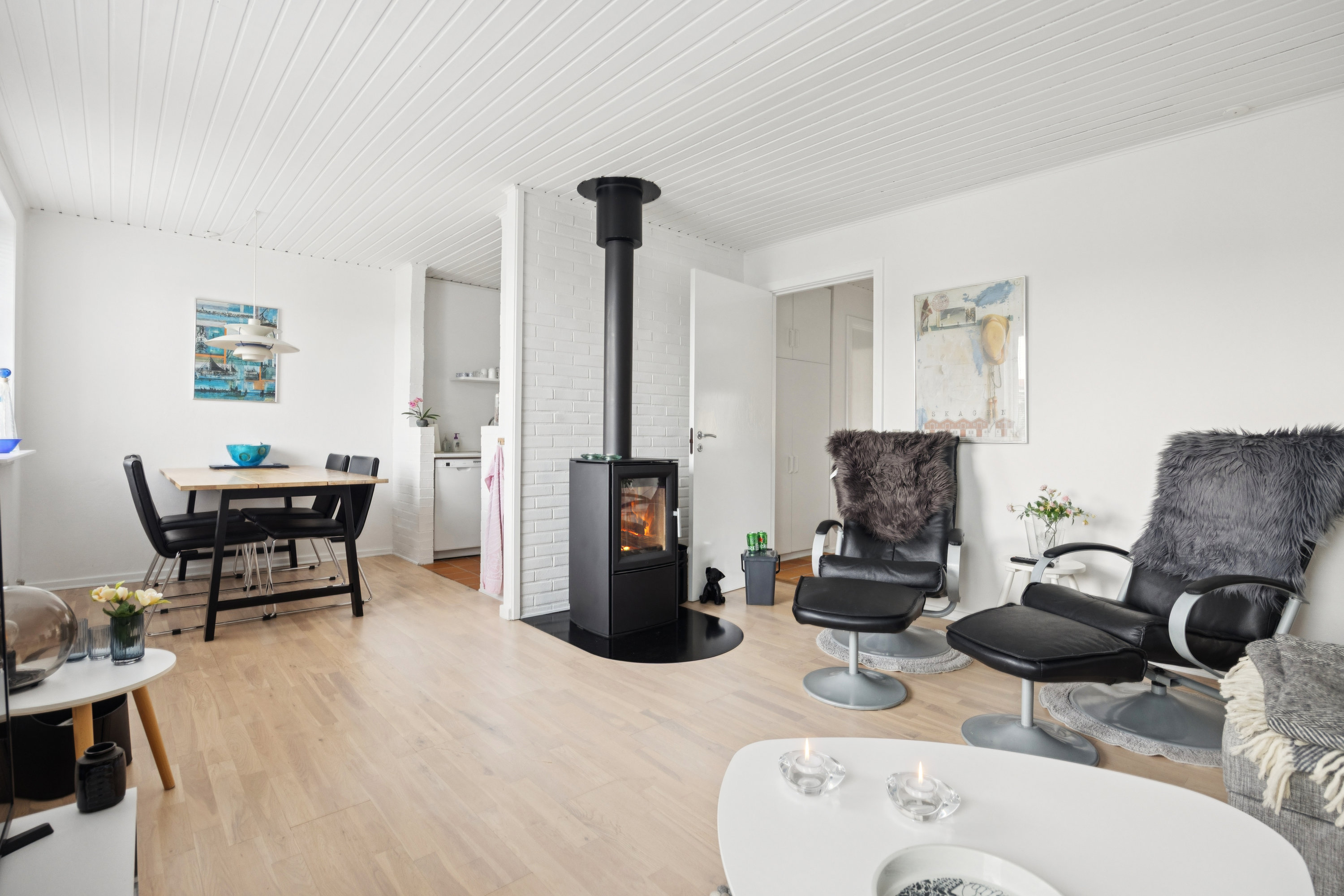 Fremhævet stue billede i fuldskærmstilstand. Billede af Hedevej 33, 9990 Skagen