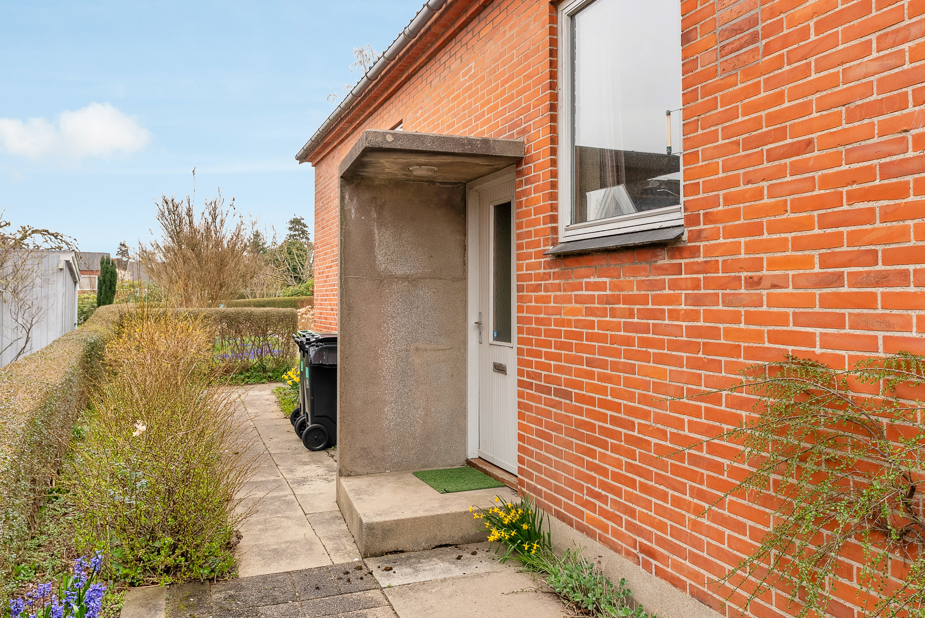 Fremhævet facade billede i fuldskærmstilstand. Billede af Øster Møllevej 4, 5600 Faaborg