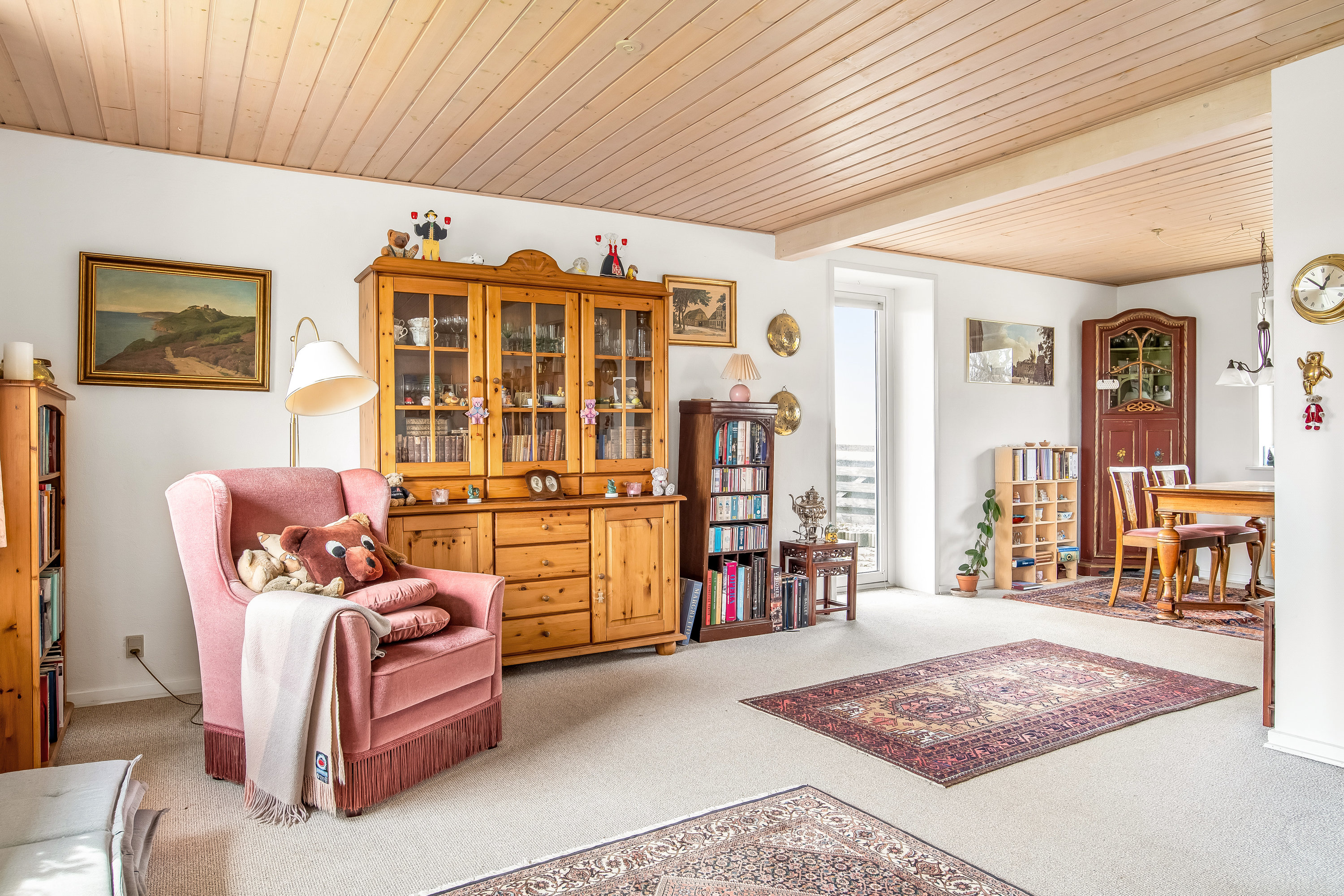 Fremhævet stue billede i fuldskærmstilstand. Billede af Houlindvej 50, Hove, 7620 Lemvig