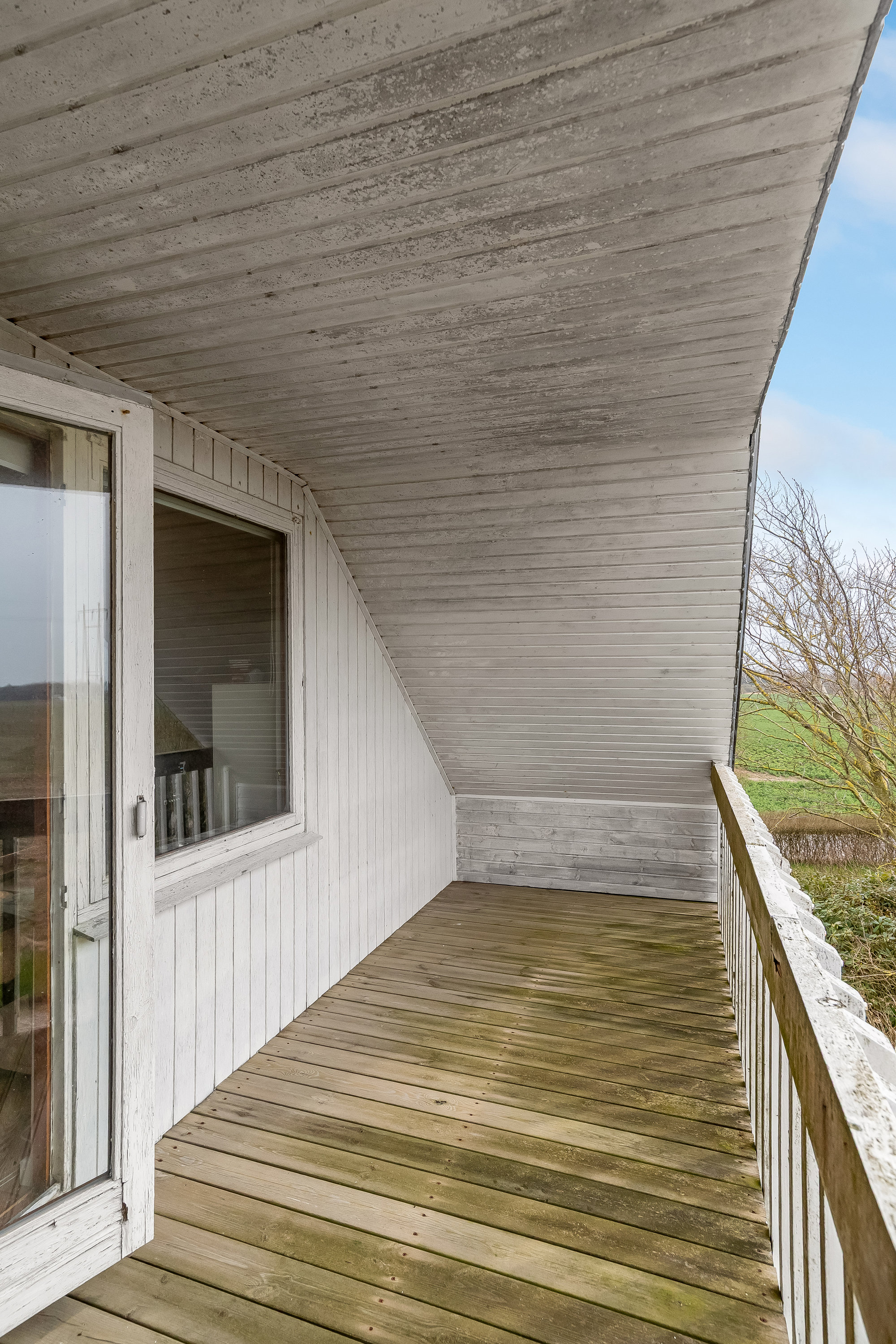 Fremhævet svalegang billede i fuldskærmstilstand. Billede af Houlindvej 50, Hove, 7620 Lemvig