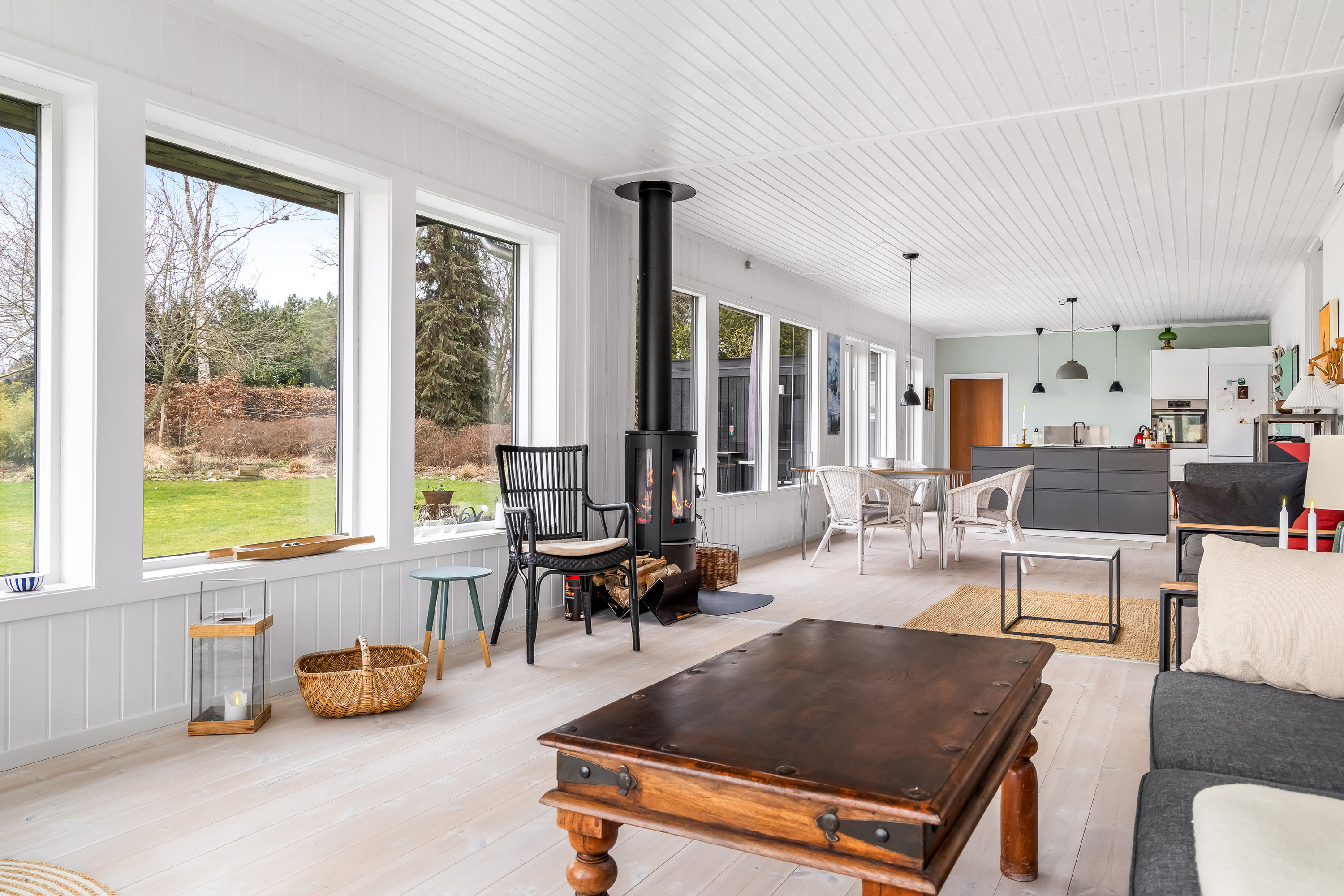 Fremhævet stue billede i fuldskærmstilstand. Billede af Skallemose-Kjæret 6, Udsholt, 3230 Græsted