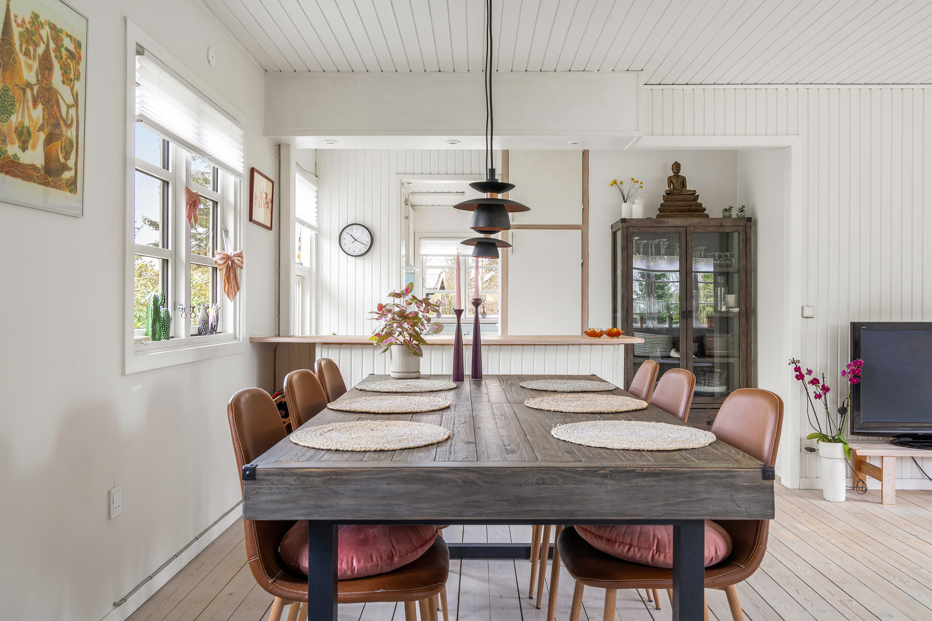 Fremhævet stue billede i fuldskærmstilstand. Billede af Nellikevej 16, Smidstrup, 3250 Gilleleje