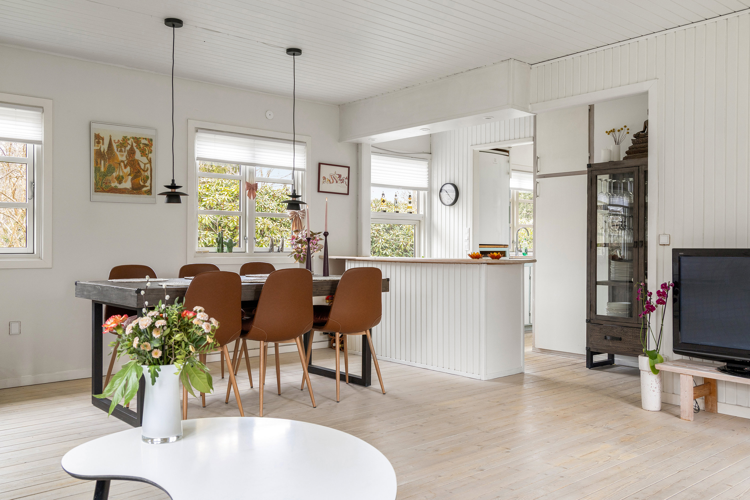 Fremhævet stue billede i fuldskærmstilstand. Billede af Nellikevej 16, Smidstrup, 3250 Gilleleje