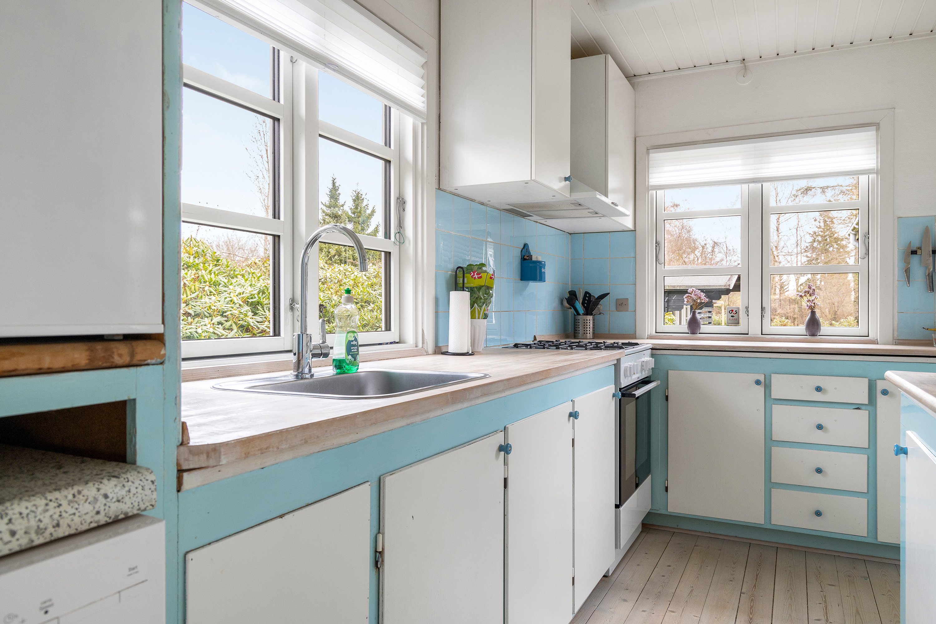 Fremhævet køkken billede i fuldskærmstilstand. Billede af Nellikevej 16, Smidstrup, 3250 Gilleleje