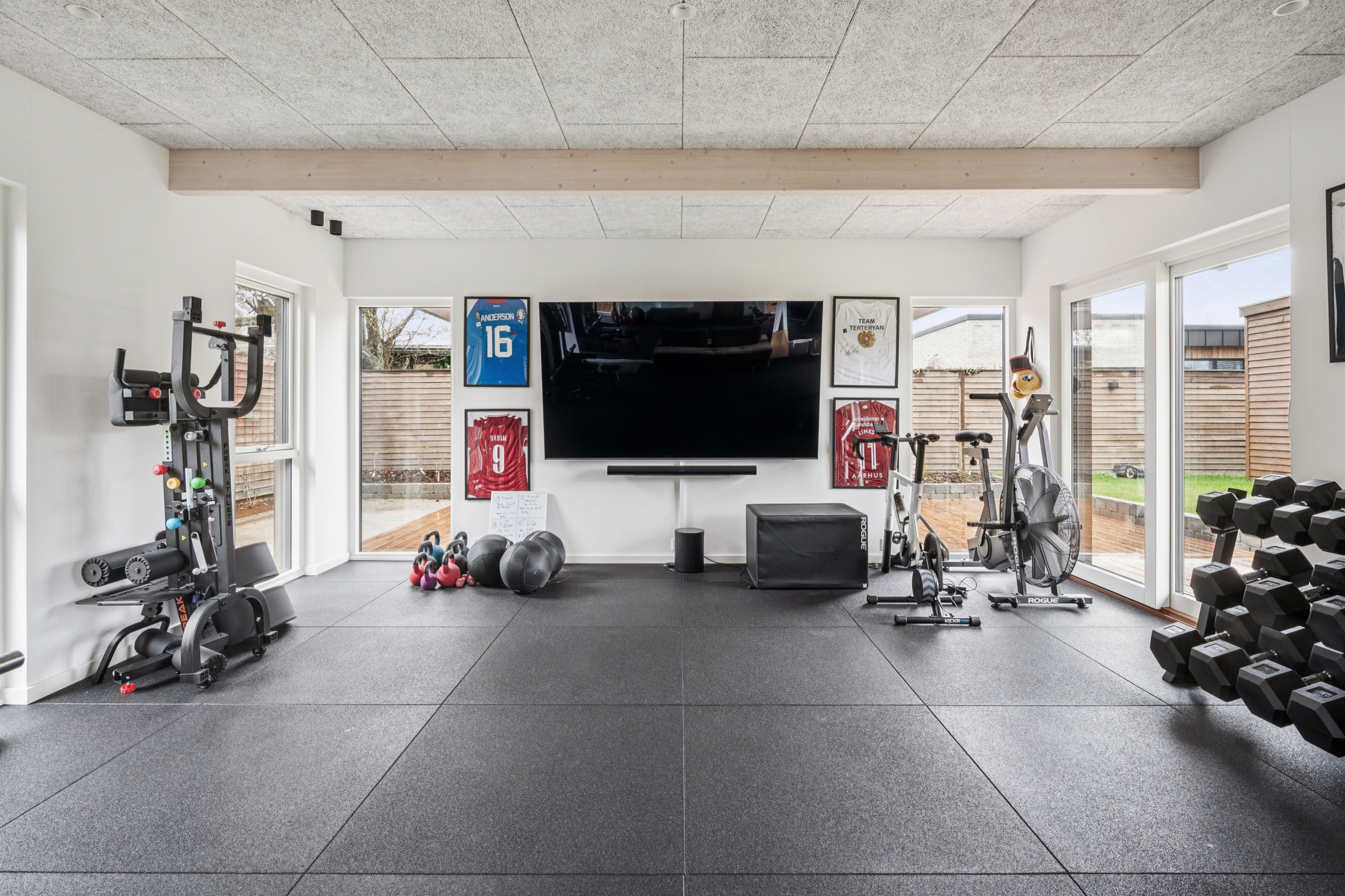 Fremhævet stue billede i fuldskærmstilstand. Billede af Klirevej 14, 8250 Egå