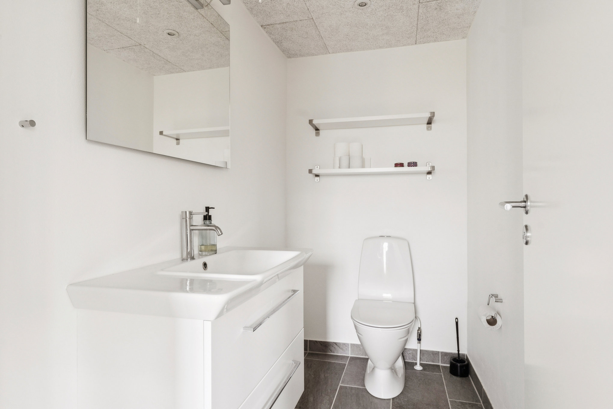 Fremhævet badeværelse billede i fuldskærmstilstand. Billede af Kærgade 86, 8940 Randers SV