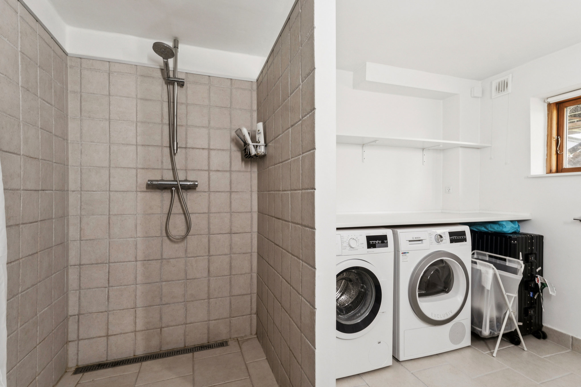 Fremhævet badeværelse billede i fuldskærmstilstand. Billede af Kærgade 86, 8940 Randers SV