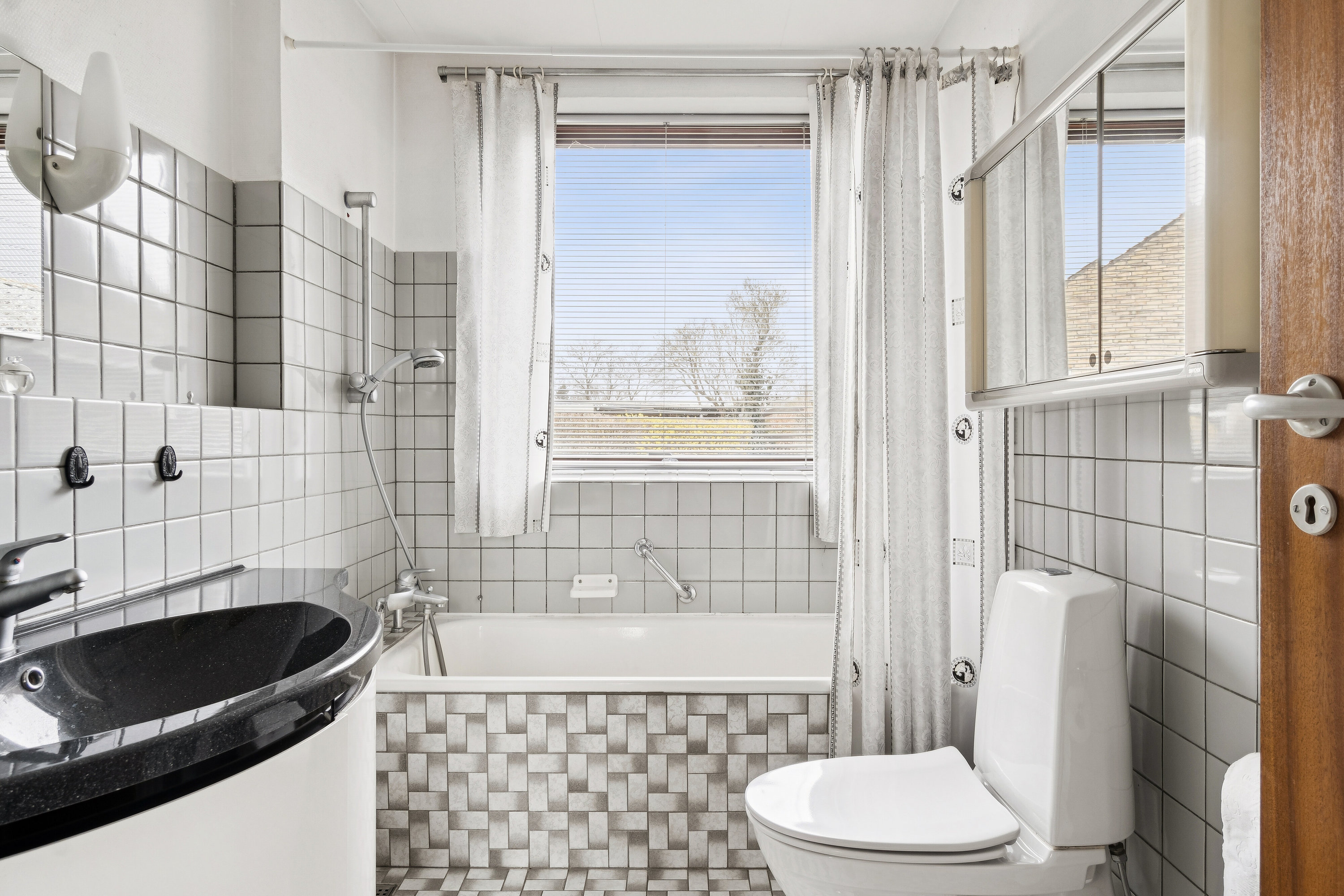 Fremhævet badeværelse billede i fuldskærmstilstand. Billede af Etterbjergvej 24, 4200 Slagelse