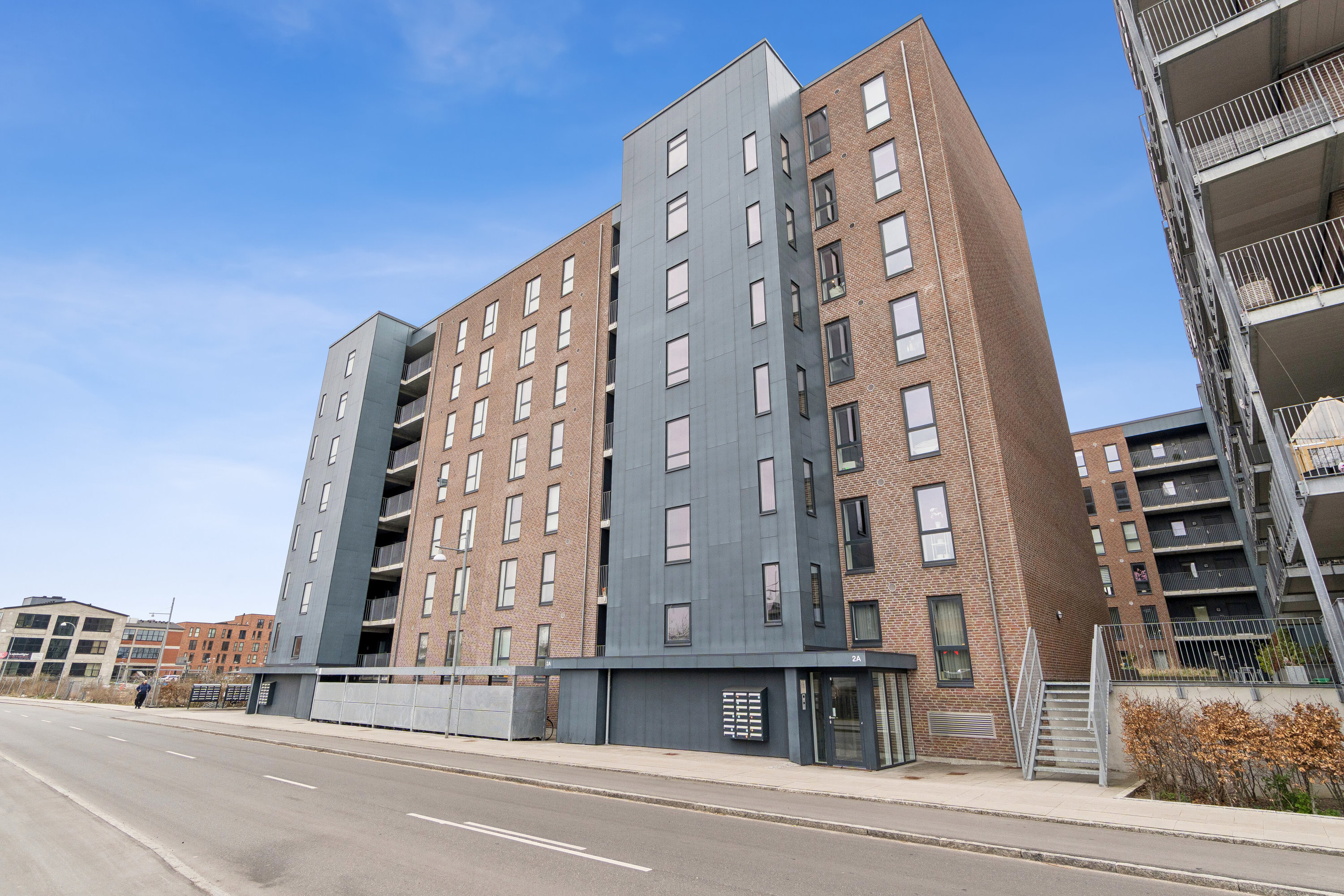 Fremhævet facade billede i fuldskærmstilstand. Billede af Kirkebjerg Parkvej 2A, 4. tv., 2600 Glostrup