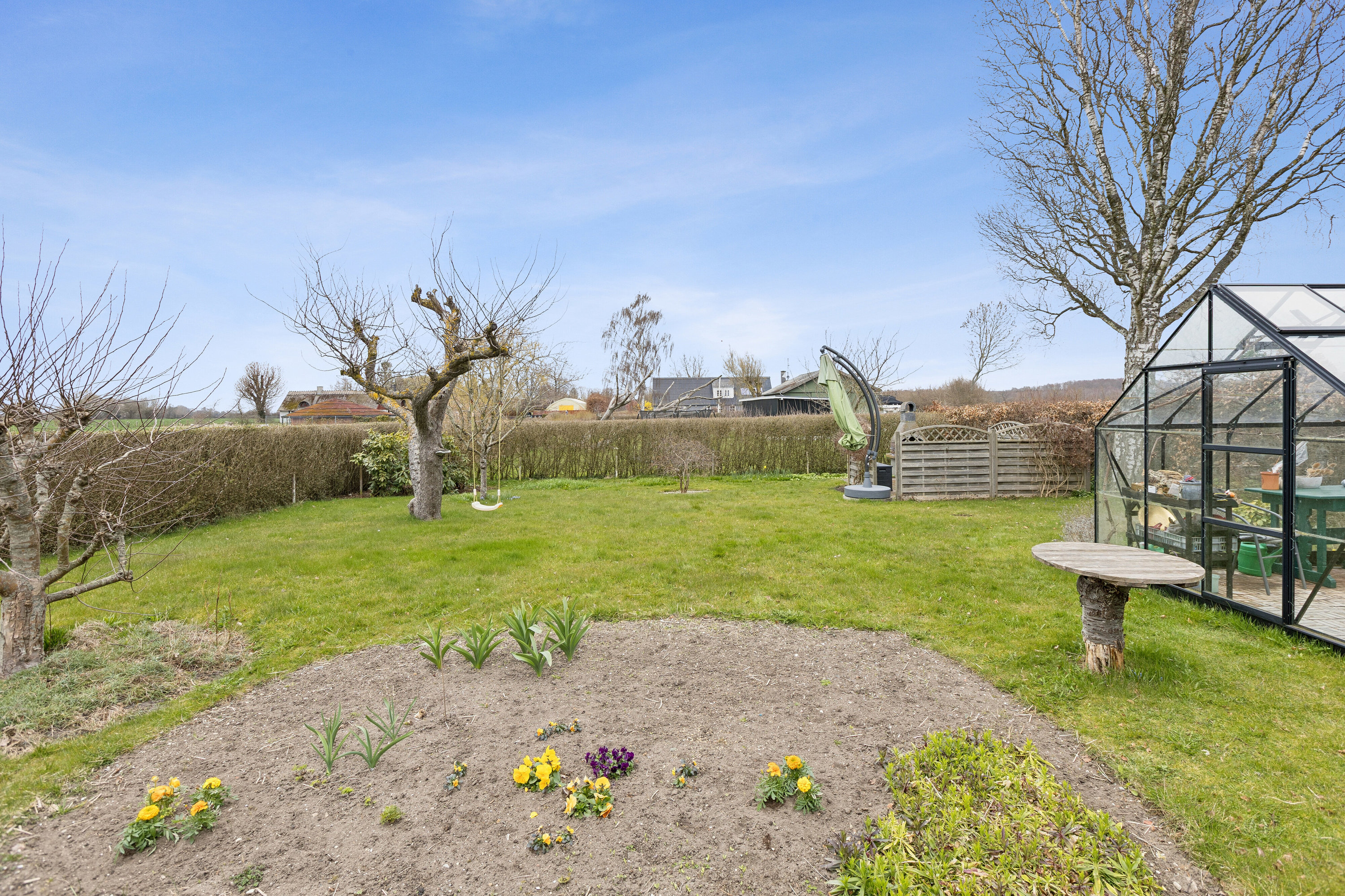 Fremhævet set fra haven billede i fuldskærmstilstand. Billede af Nordhøjvej 48, Smerup, 4653 Karise