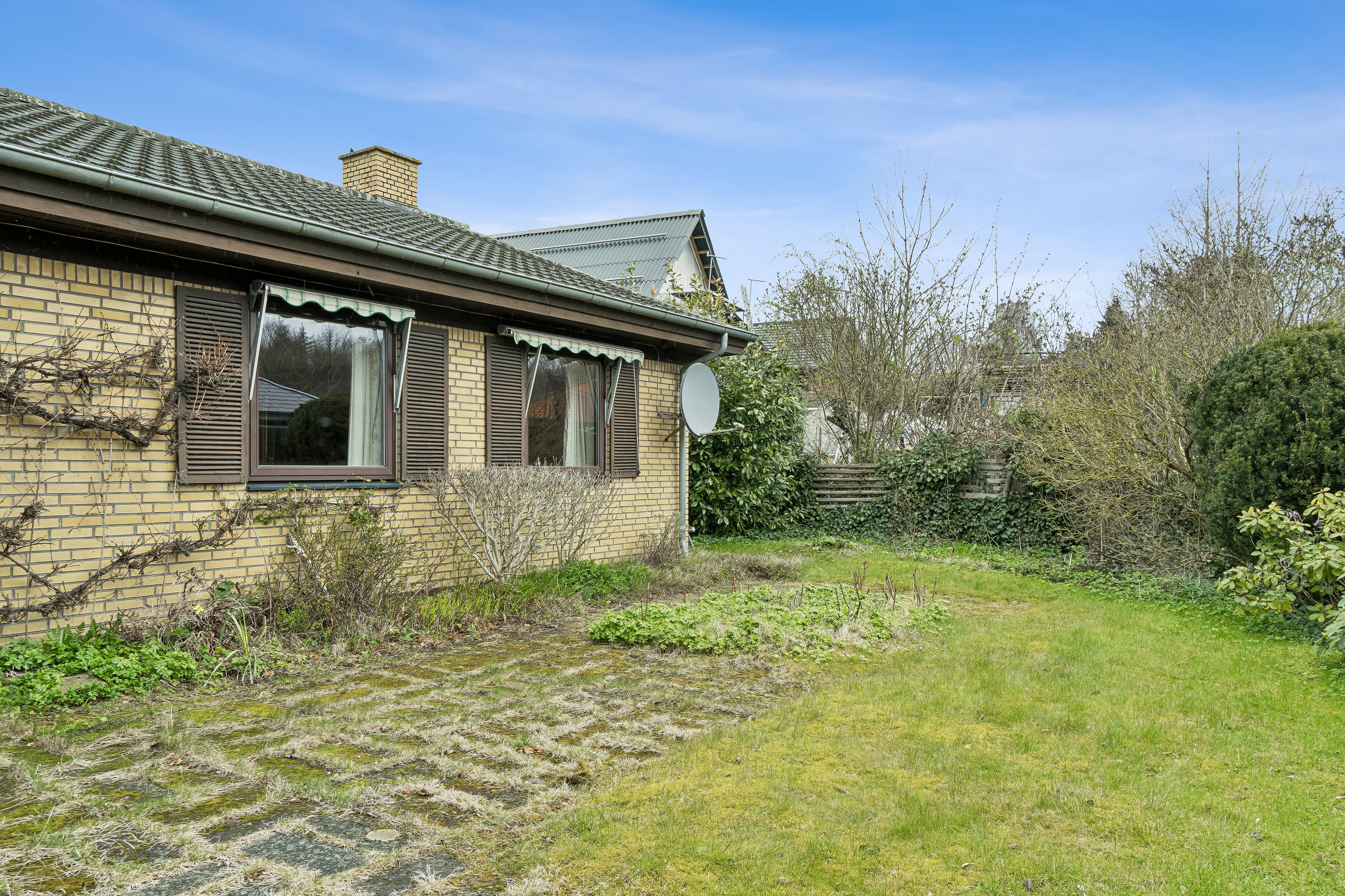 Fremhævet set fra haven billede i fuldskærmstilstand. Billede af Etterbjergvej 24, 4200 Slagelse